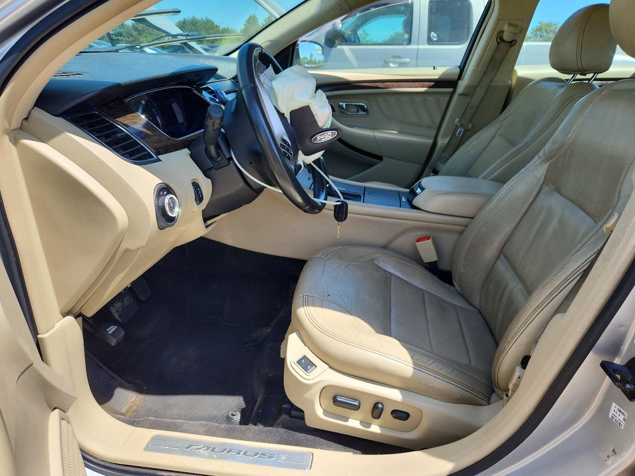 2013 Ford Taurus Limited Silver vin: 1FAHP2F84DG133337