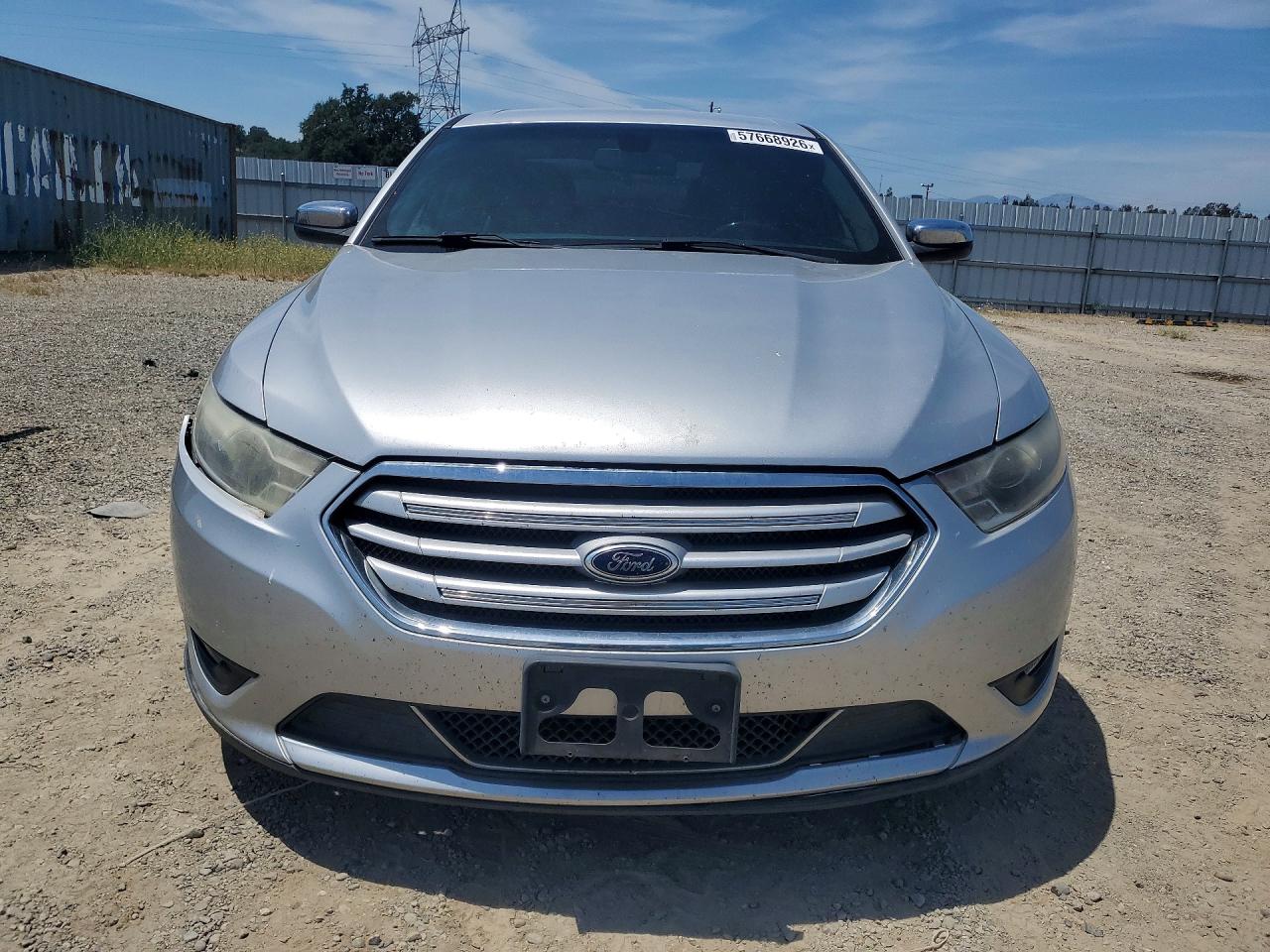 2013 Ford Taurus Limited Silver vin: 1FAHP2F84DG136612