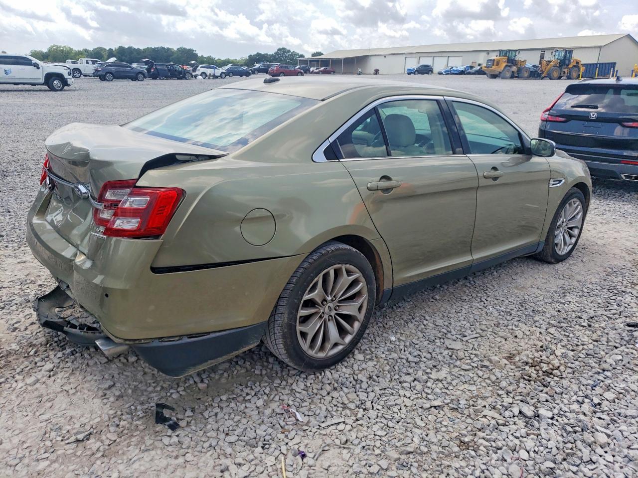 2013 Ford Taurus Limited Gold vin: 1FAHP2F84DG142121