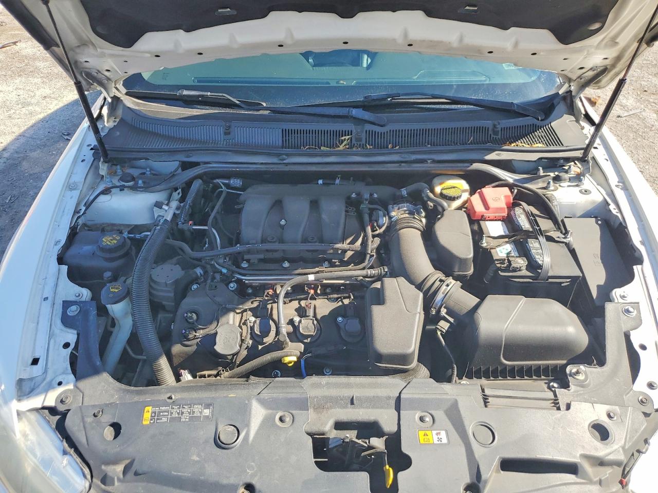 2013 Ford Taurus Limited White vin: 1FAHP2F84DG185888