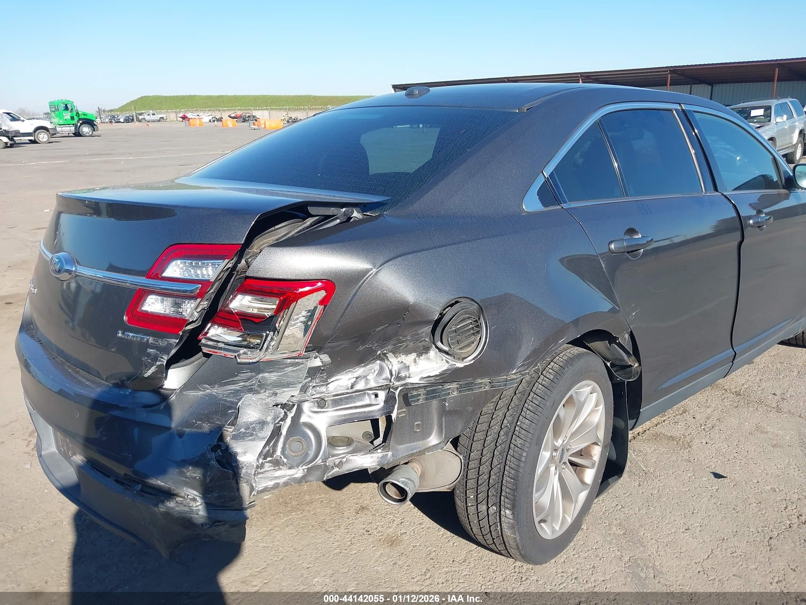 2015 Ford Taurus Limited Gray vin: 1FAHP2F84FG106044