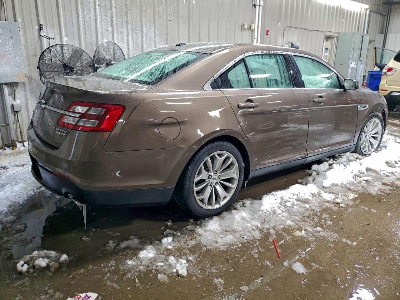 2015 Ford Taurus Limited Brown vin: 1FAHP2F84FG119151
