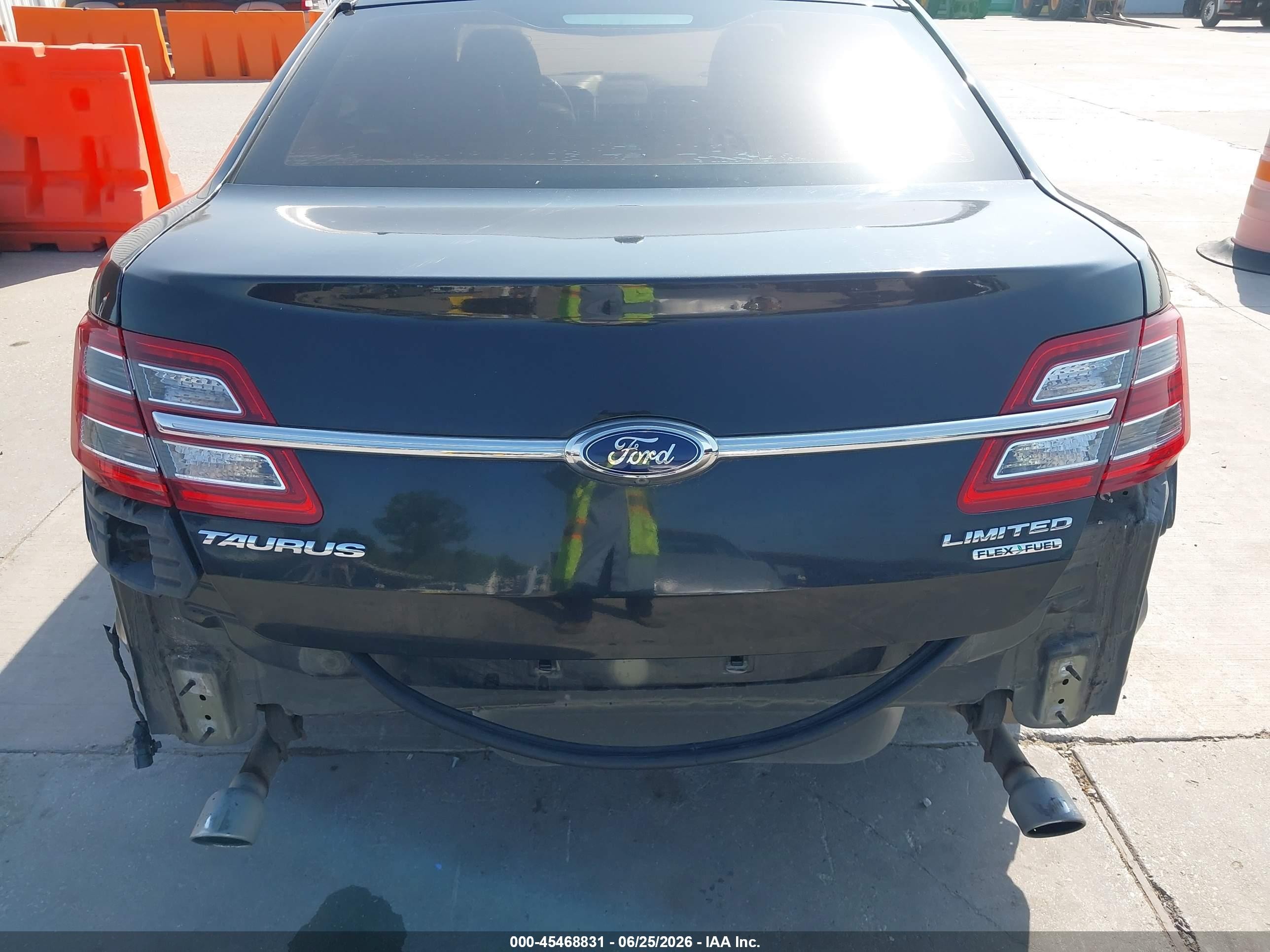 2015 Ford Taurus Limited Black vin: 1FAHP2F84FG171394