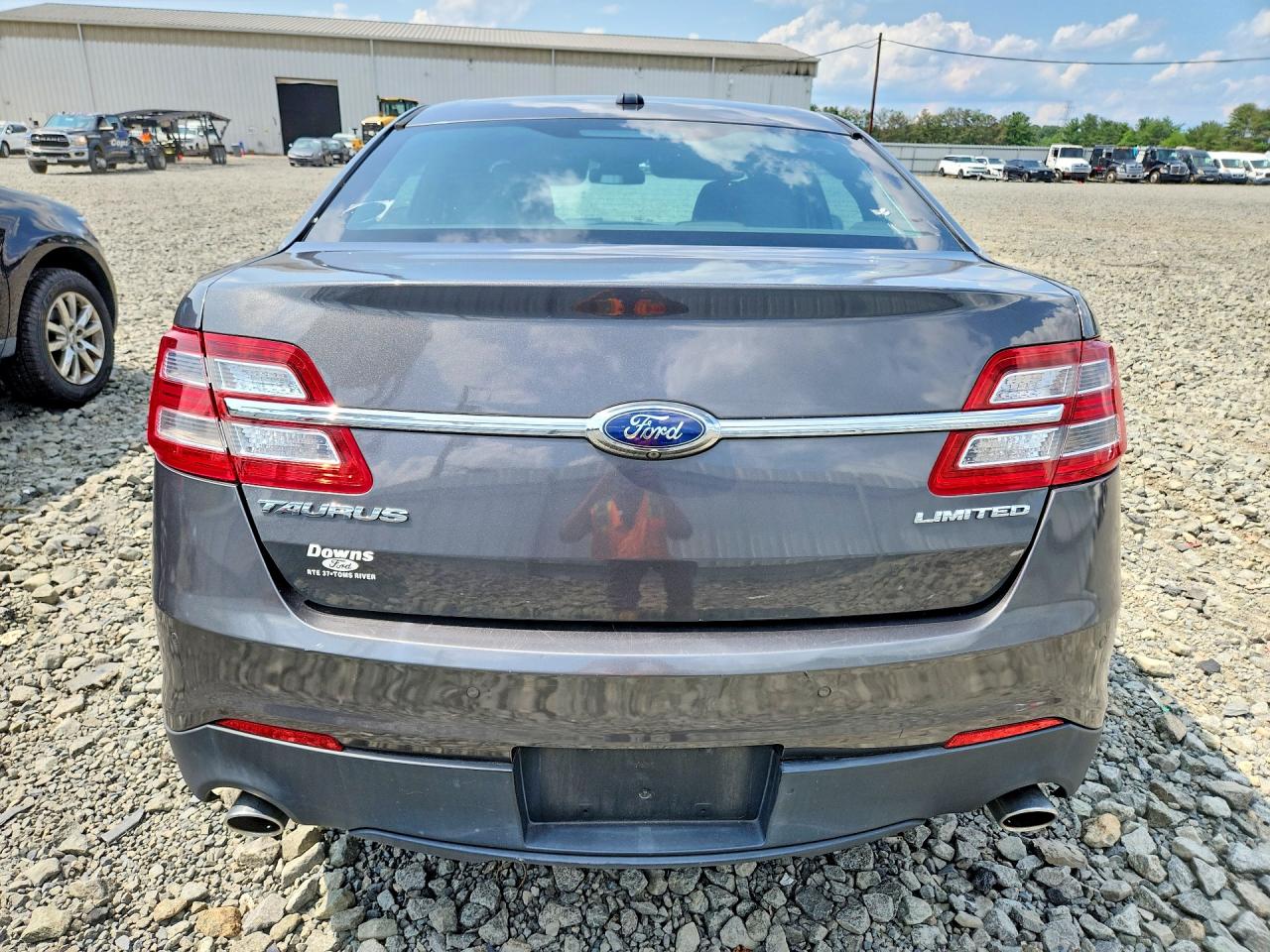 2015 Ford Taurus Limited Gray vin: 1FAHP2F84FG174067