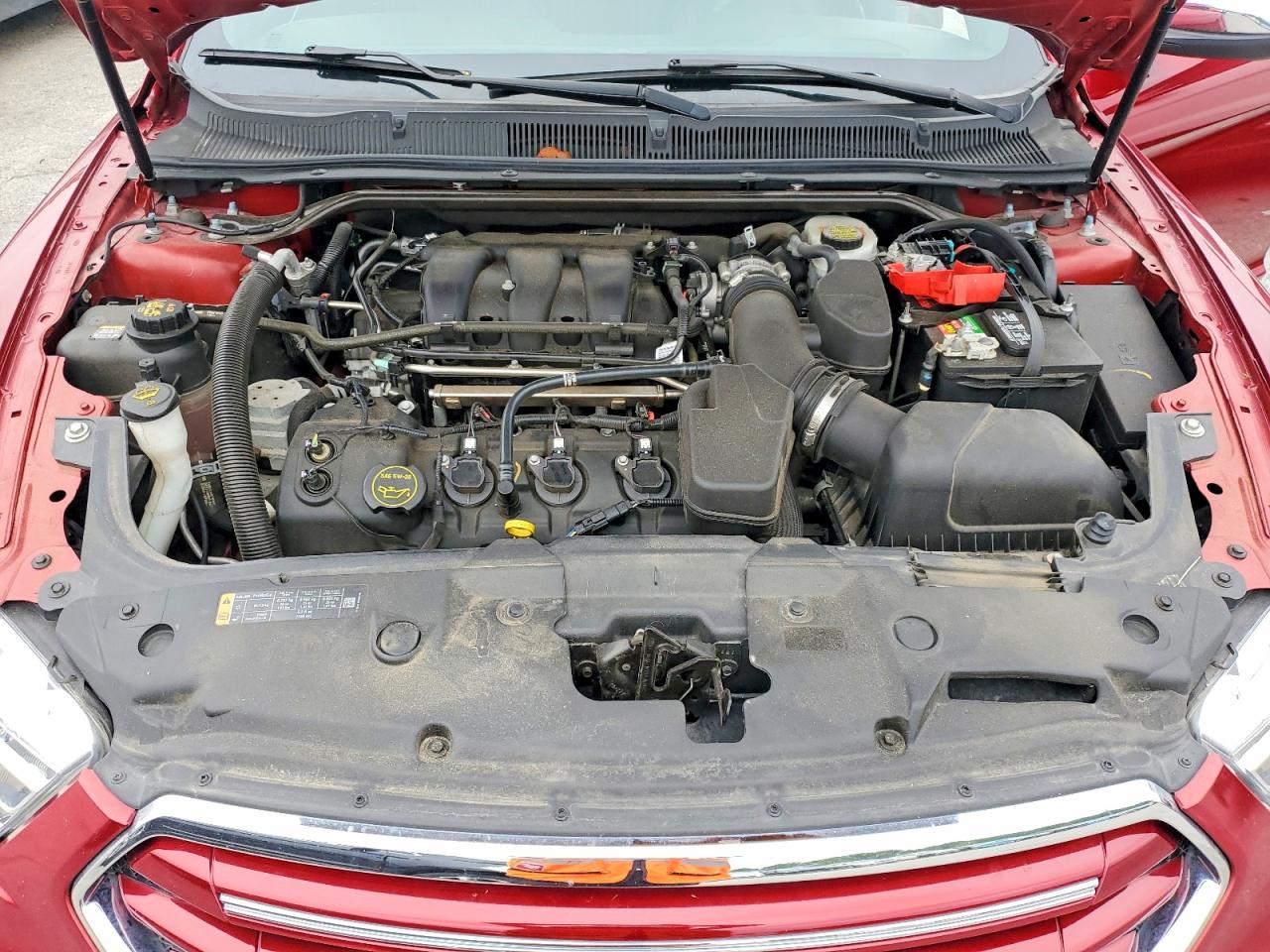 2018 Ford Taurus Limited Red vin: 1FAHP2F84JG110636