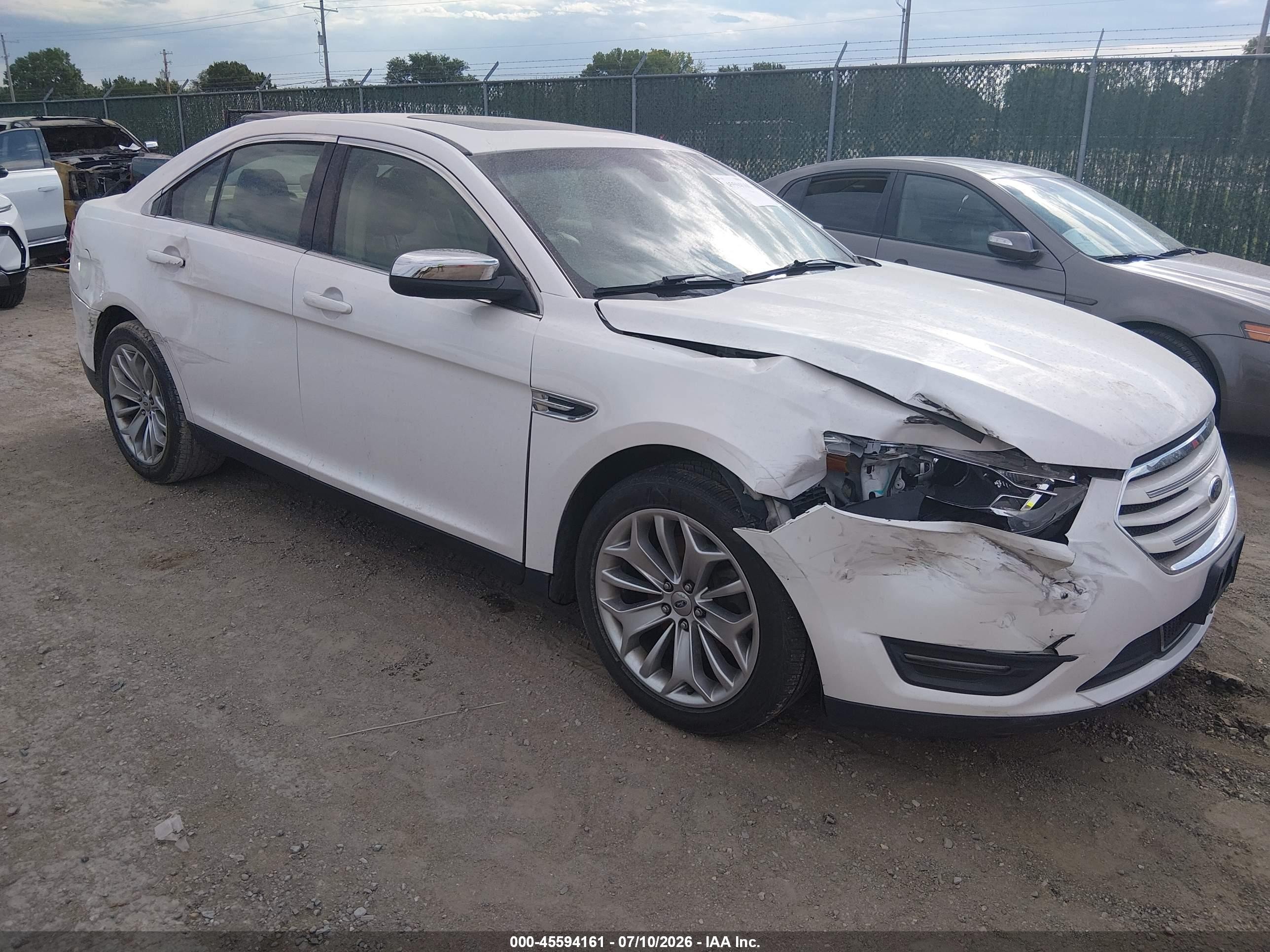 2013 Ford Taurus Limited White vin: 1FAHP2F85DG226609
