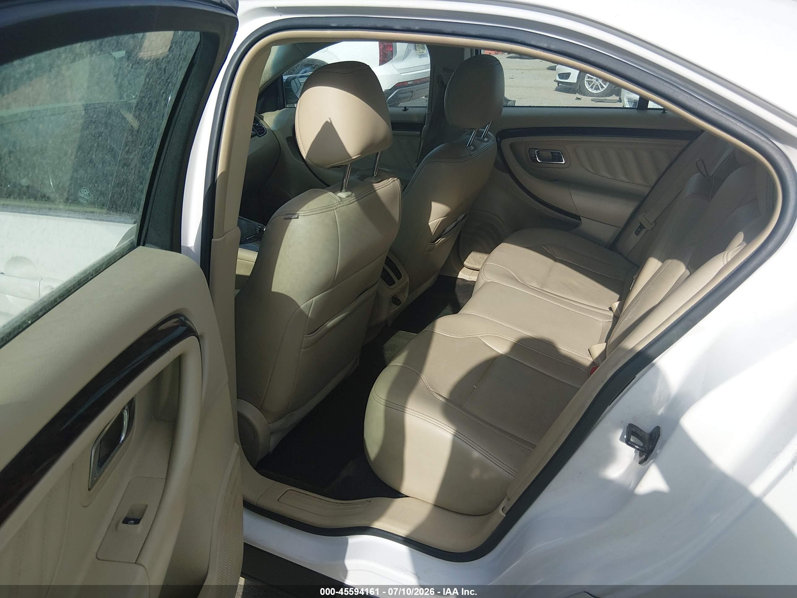 2013 Ford Taurus Limited White vin: 1FAHP2F85DG226609