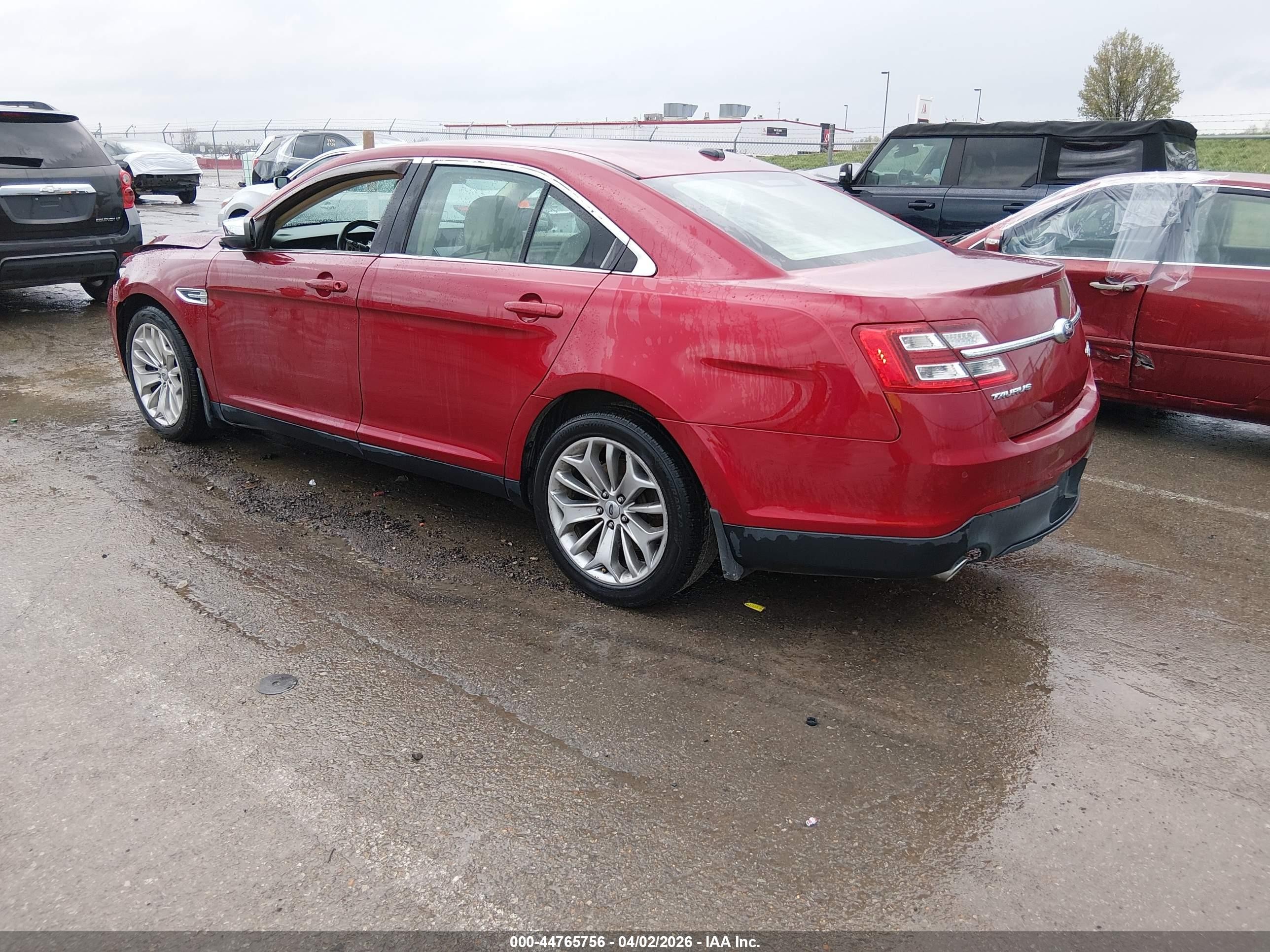 2014 Ford Taurus Limited Красный vin: 1FAHP2F85EG123644
