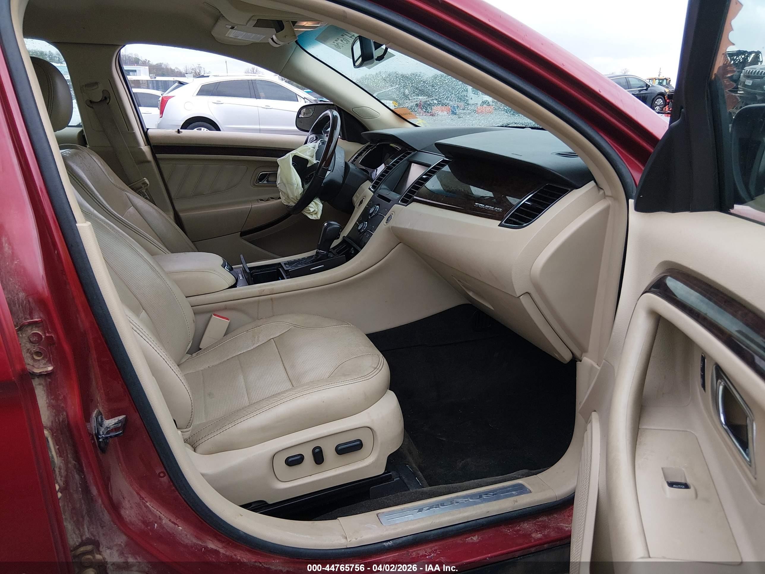2014 Ford Taurus Limited Красный vin: 1FAHP2F85EG123644