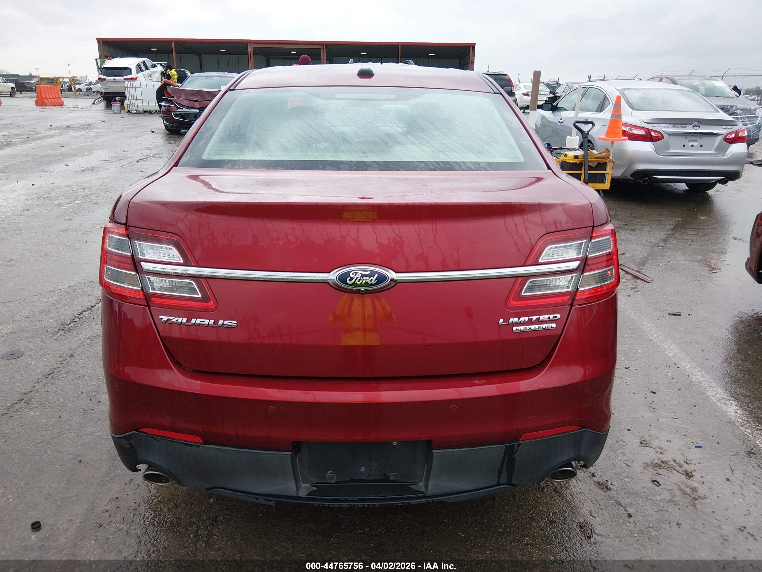 2014 Ford Taurus Limited Красный vin: 1FAHP2F85EG123644