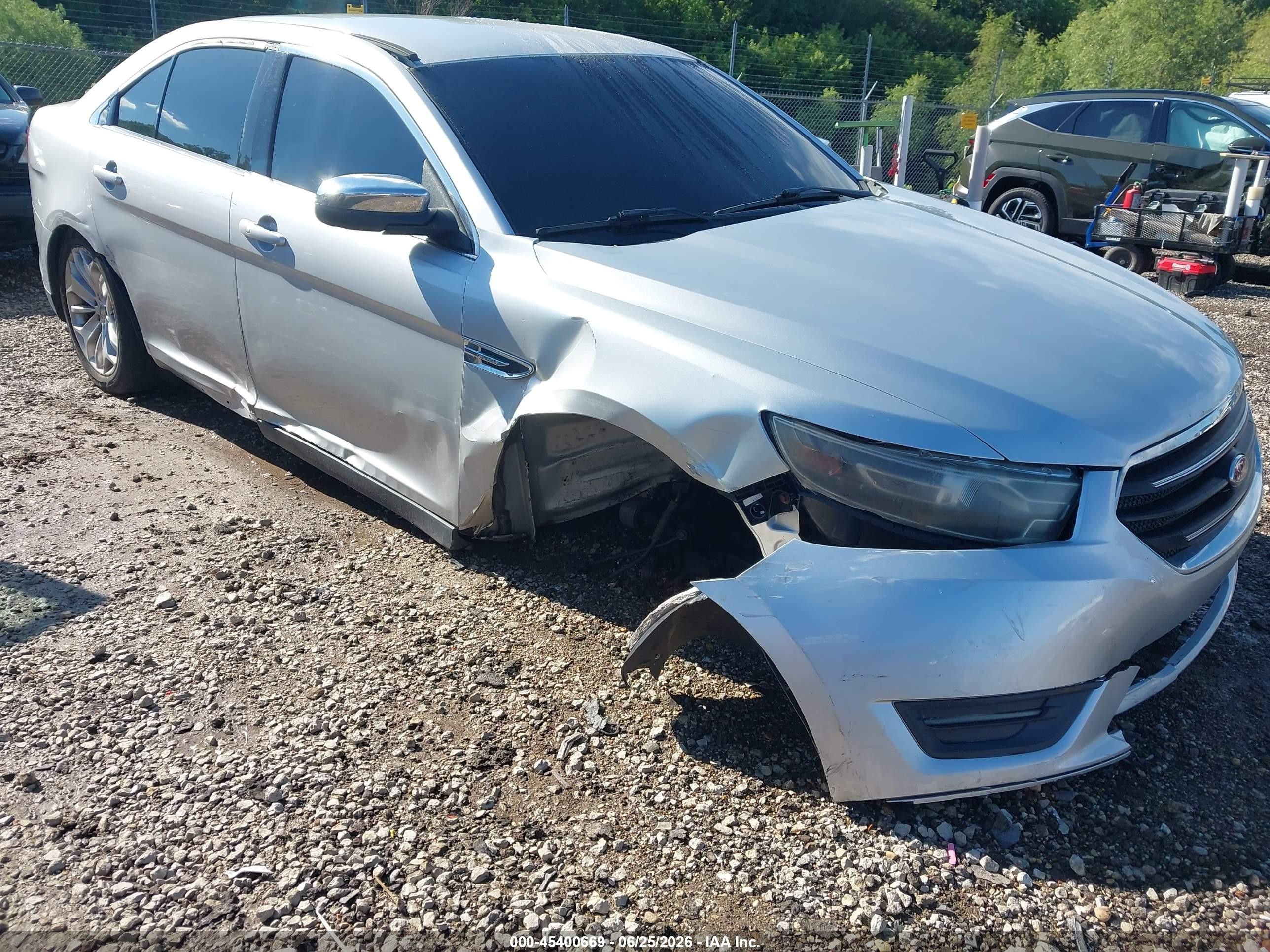 2014 Ford Taurus Limited Silver vin: 1FAHP2F85EG163612