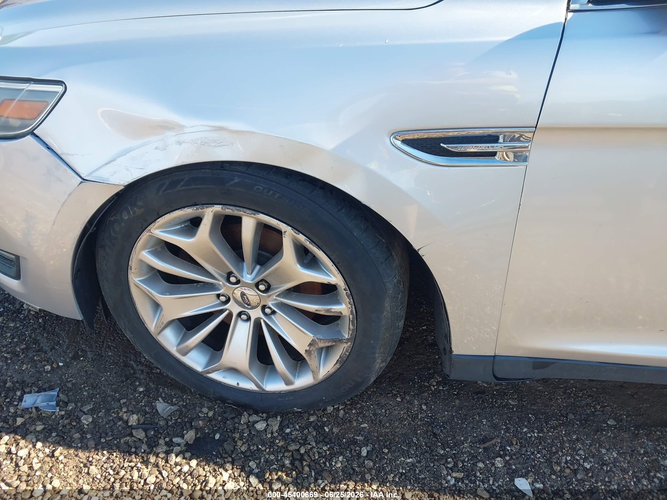 2014 Ford Taurus Limited Silver vin: 1FAHP2F85EG163612