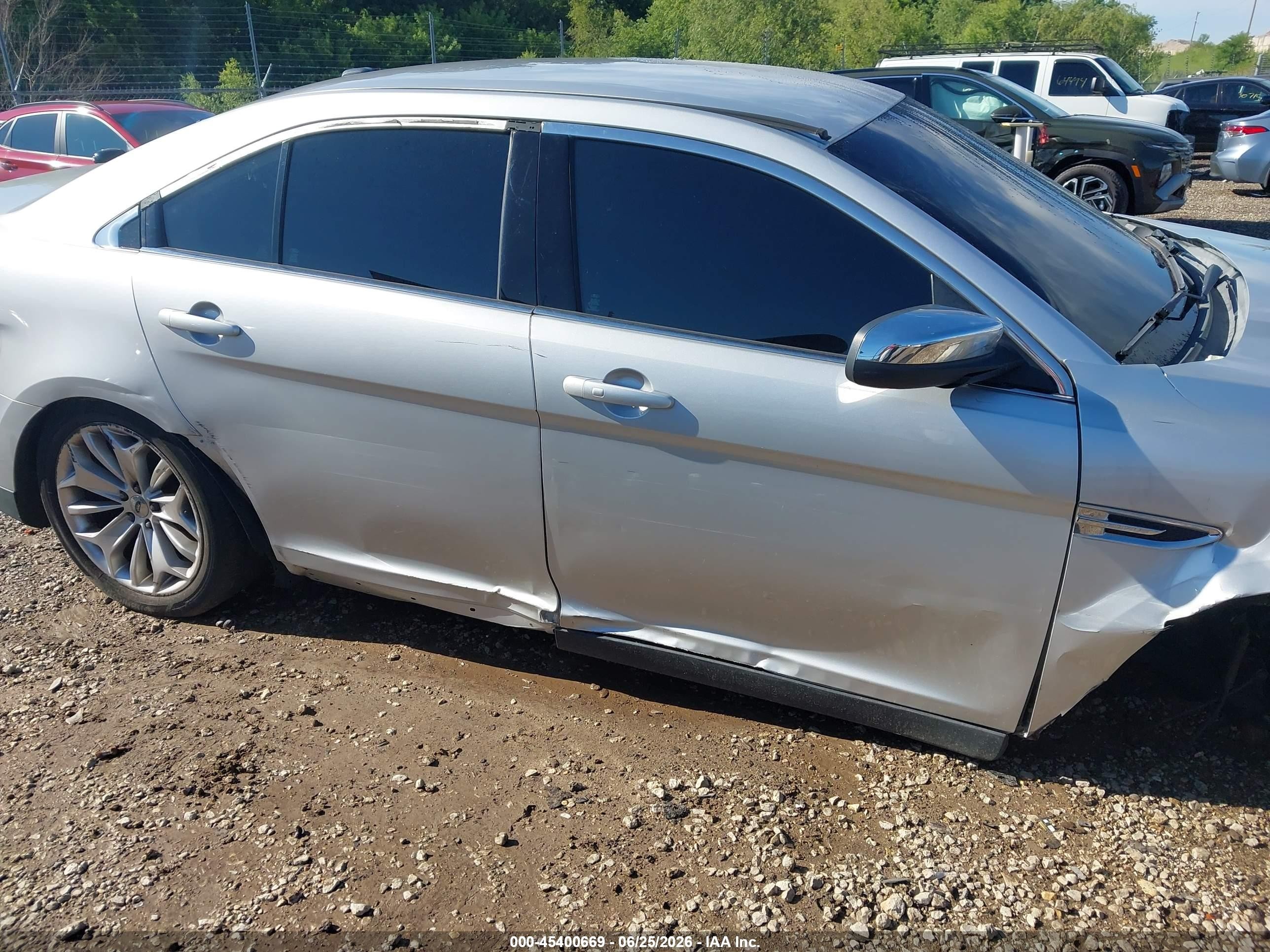 2014 Ford Taurus Limited Silver vin: 1FAHP2F85EG163612