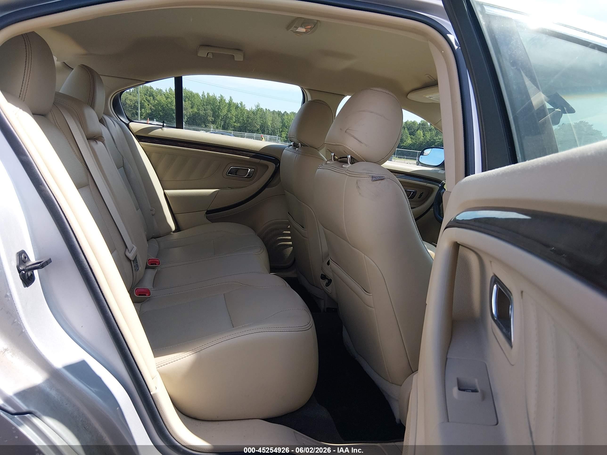 2015 Ford Taurus Limited Silver vin: 1FAHP2F85FG108871