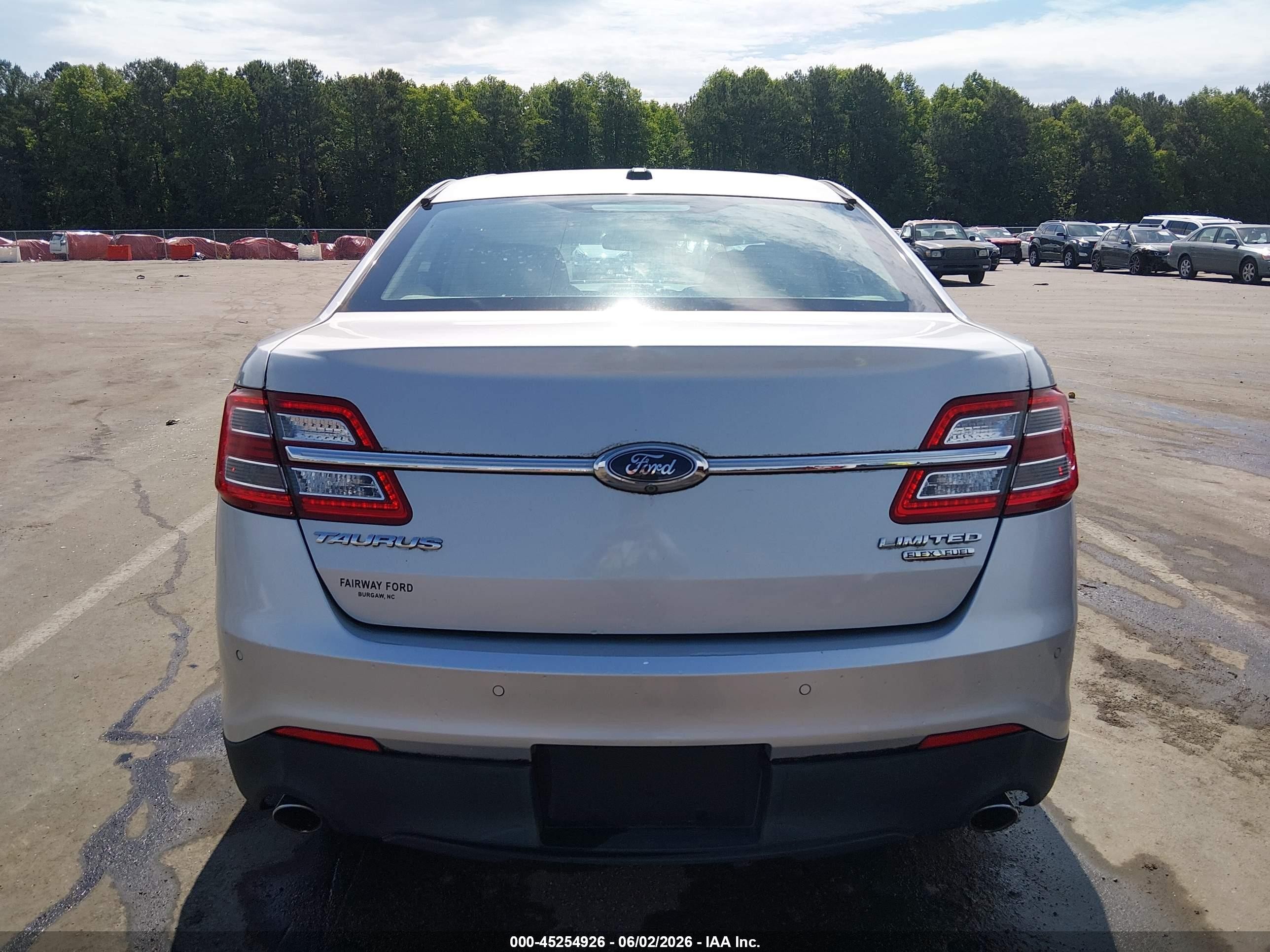 2015 Ford Taurus Limited Silver vin: 1FAHP2F85FG108871