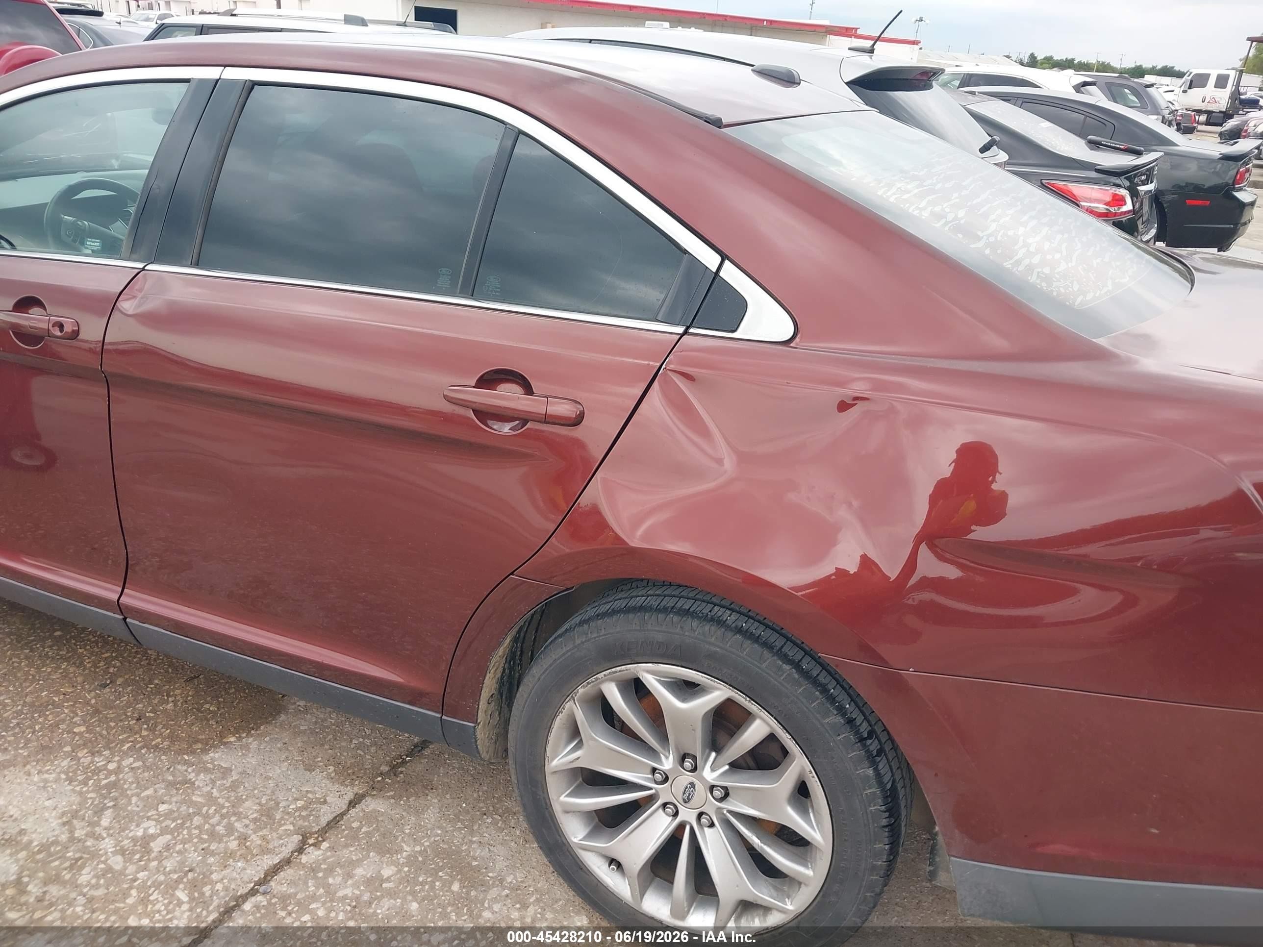 2015 Ford Taurus Limited Burgundy vin: 1FAHP2F85FG165586