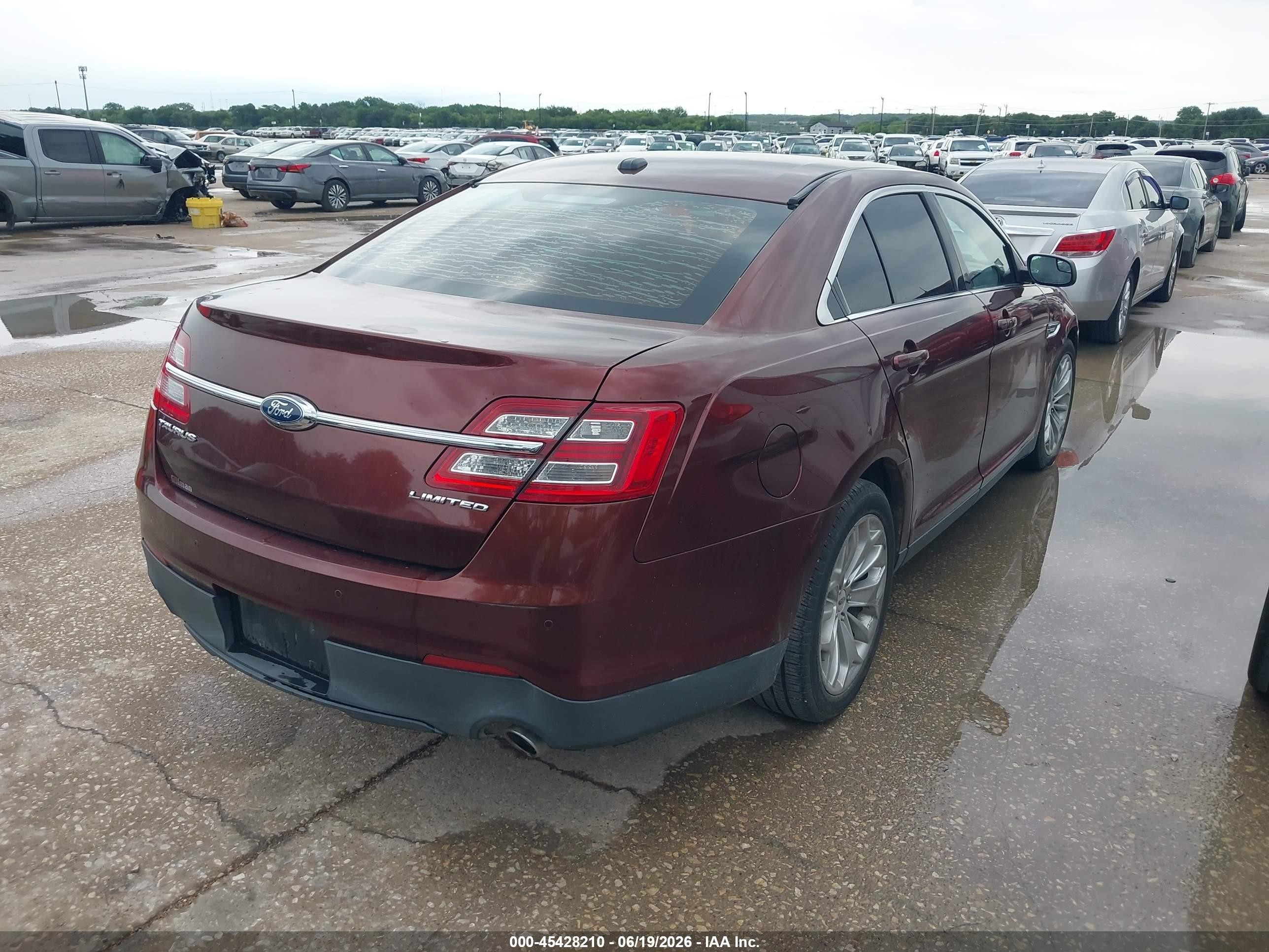 2015 Ford Taurus Limited Burgundy vin: 1FAHP2F85FG165586