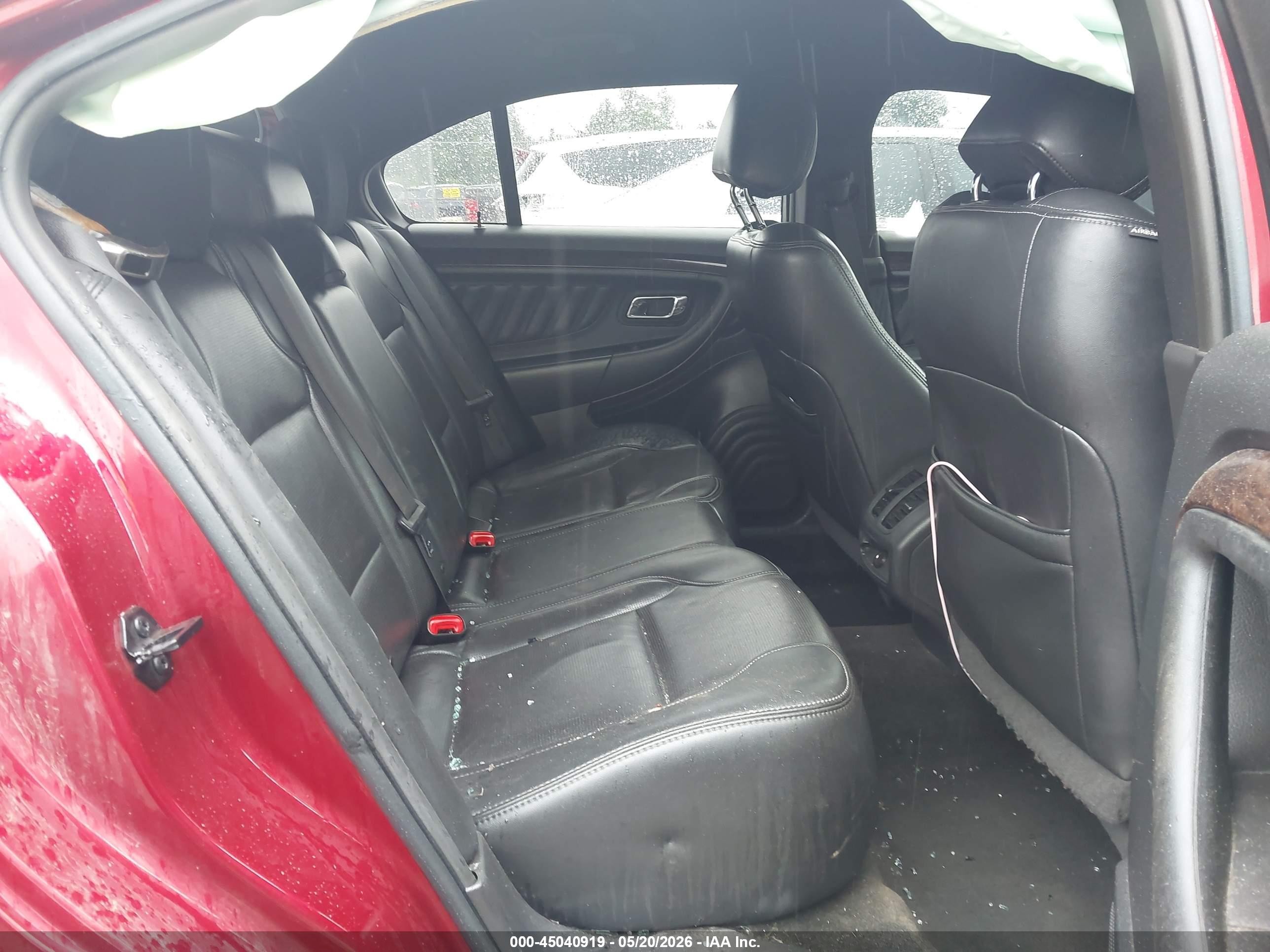 2013 Ford Taurus Limited Red vin: 1FAHP2F86DG100680