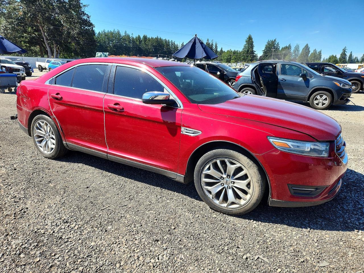2013 Ford Taurus Limited Red vin: 1FAHP2F86DG114739