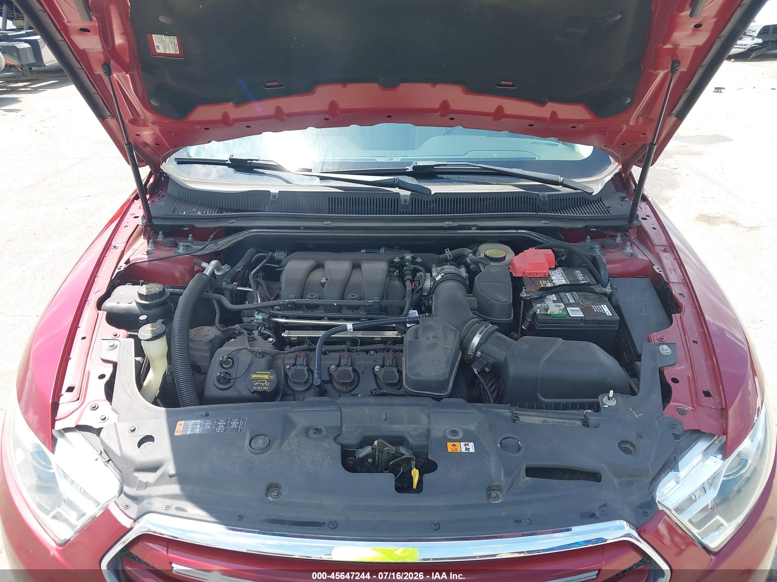 2013 Ford Taurus Limited Red vin: 1FAHP2F86DG127829
