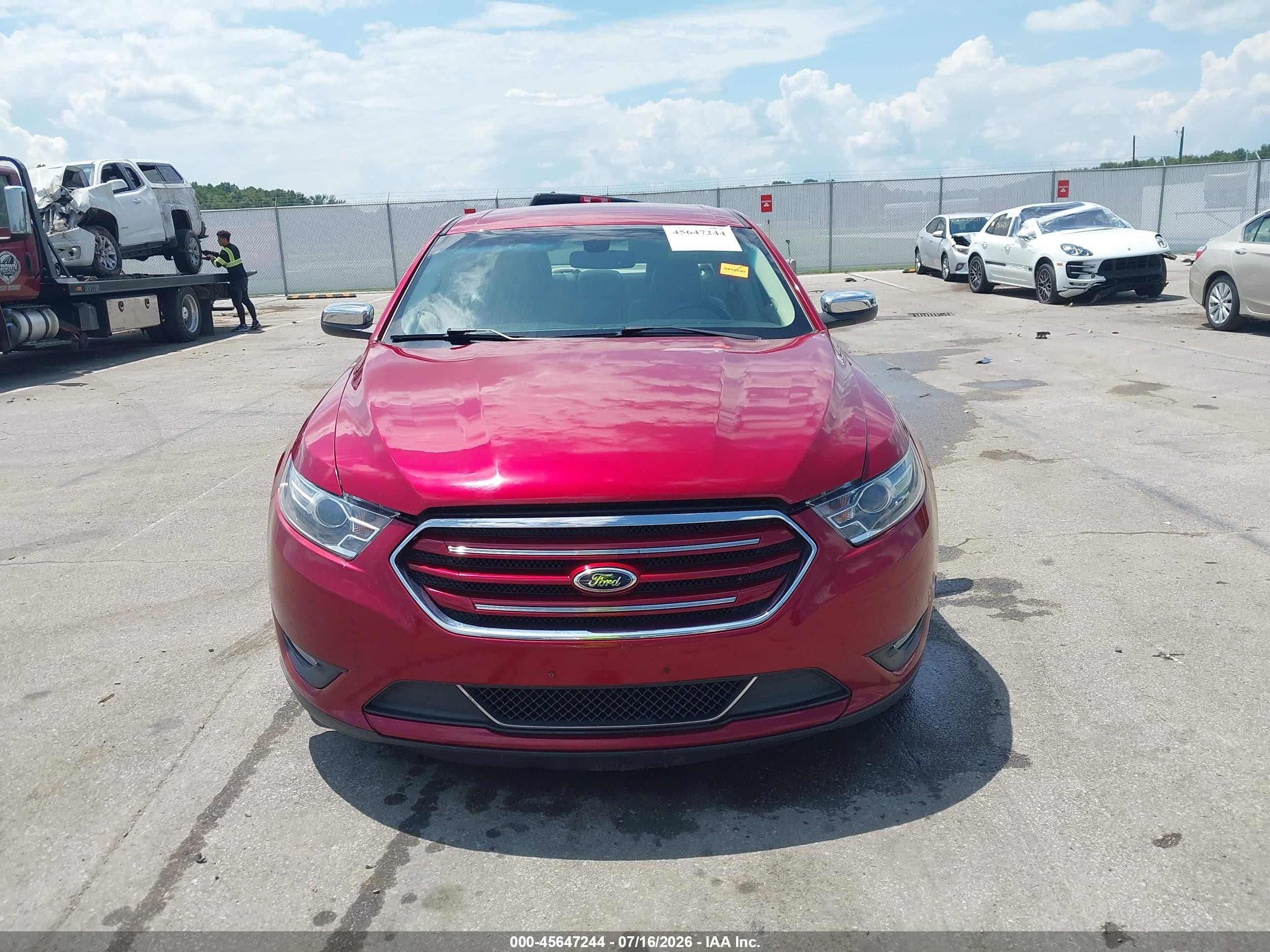 2013 Ford Taurus Limited Red vin: 1FAHP2F86DG127829