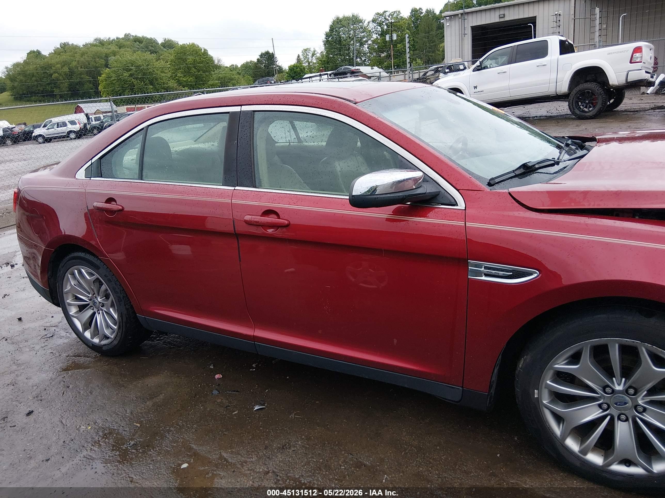 2013 Ford Taurus Limited Maroon vin: 1FAHP2F86DG131556