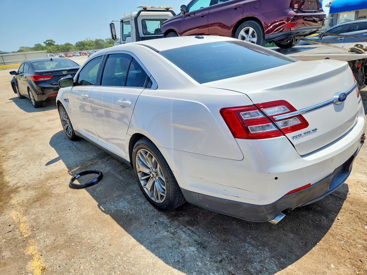 2013 Ford Taurus Limited White vin: 1FAHP2F86DG131590