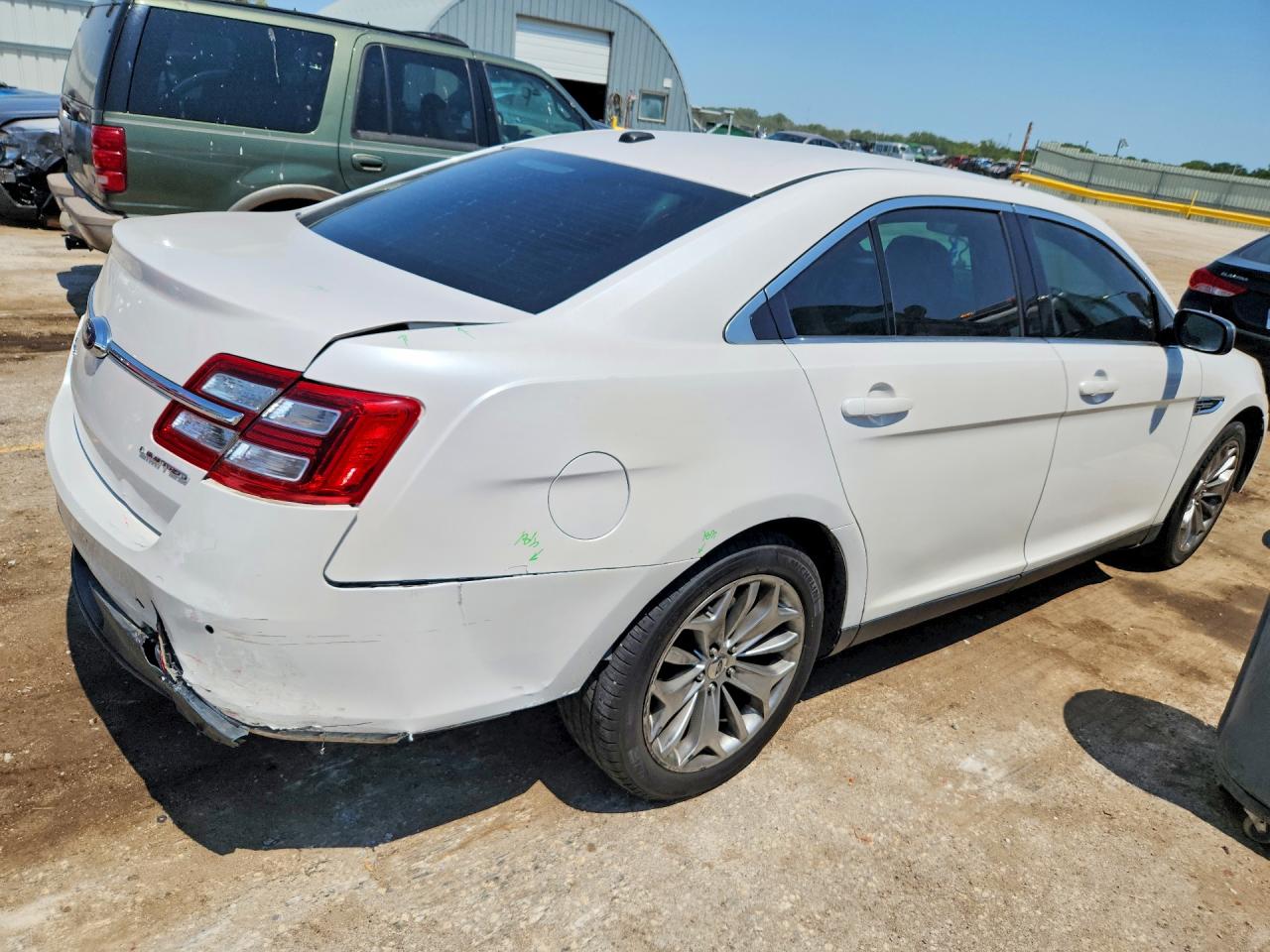 2013 Ford Taurus Limited White vin: 1FAHP2F86DG131590
