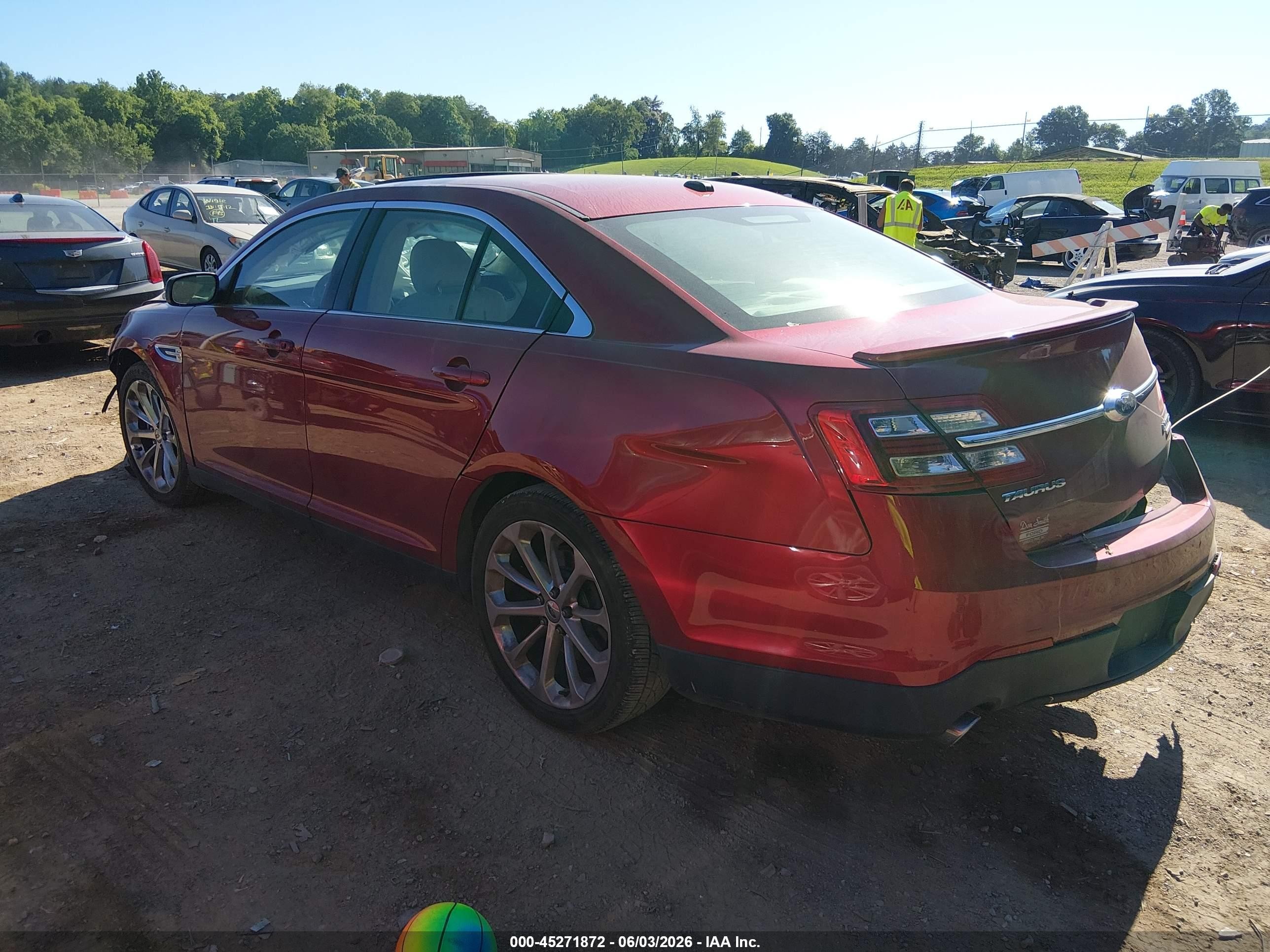 2013 Ford Taurus Limited Maroon vin: 1FAHP2F86DG161088