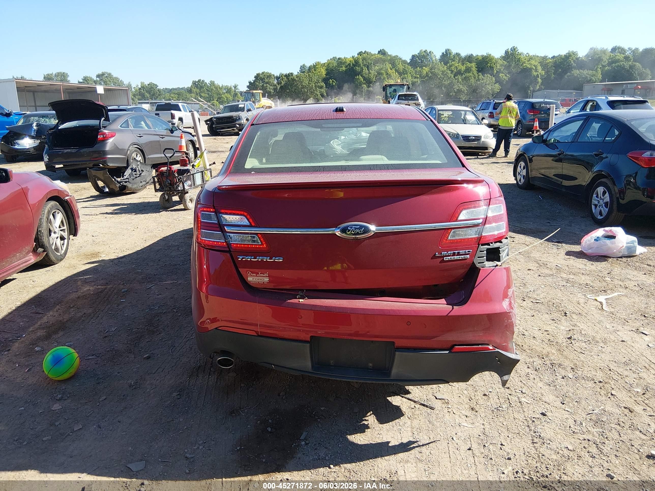 2013 Ford Taurus Limited Maroon vin: 1FAHP2F86DG161088