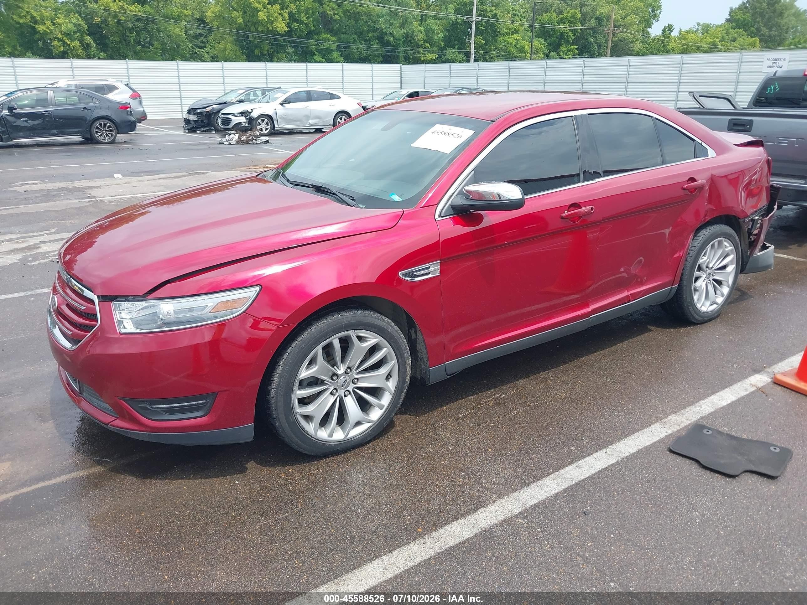 2013 Ford Taurus Limited Red vin: 1FAHP2F86DG189201