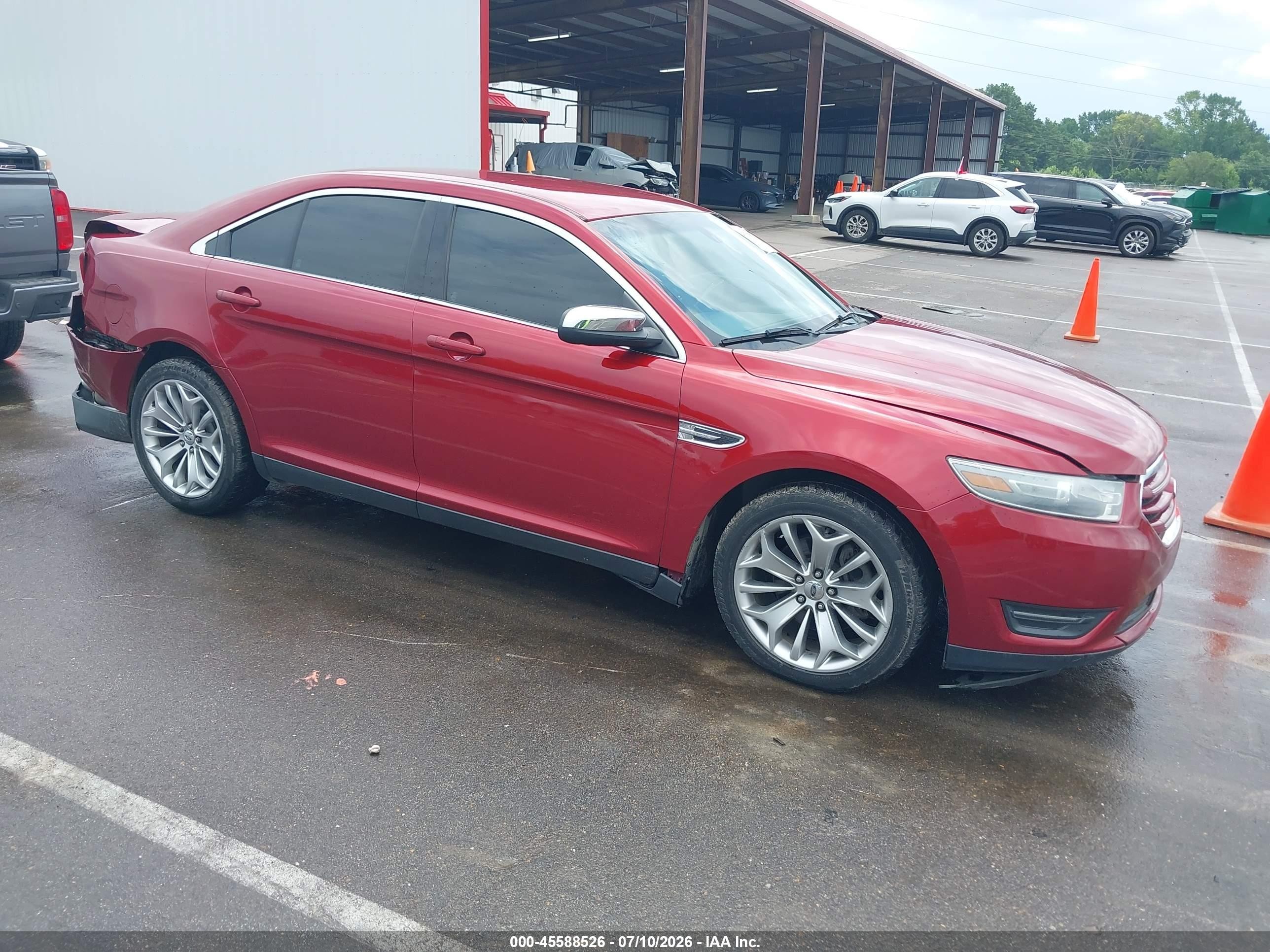 2013 Ford Taurus Limited Red vin: 1FAHP2F86DG189201