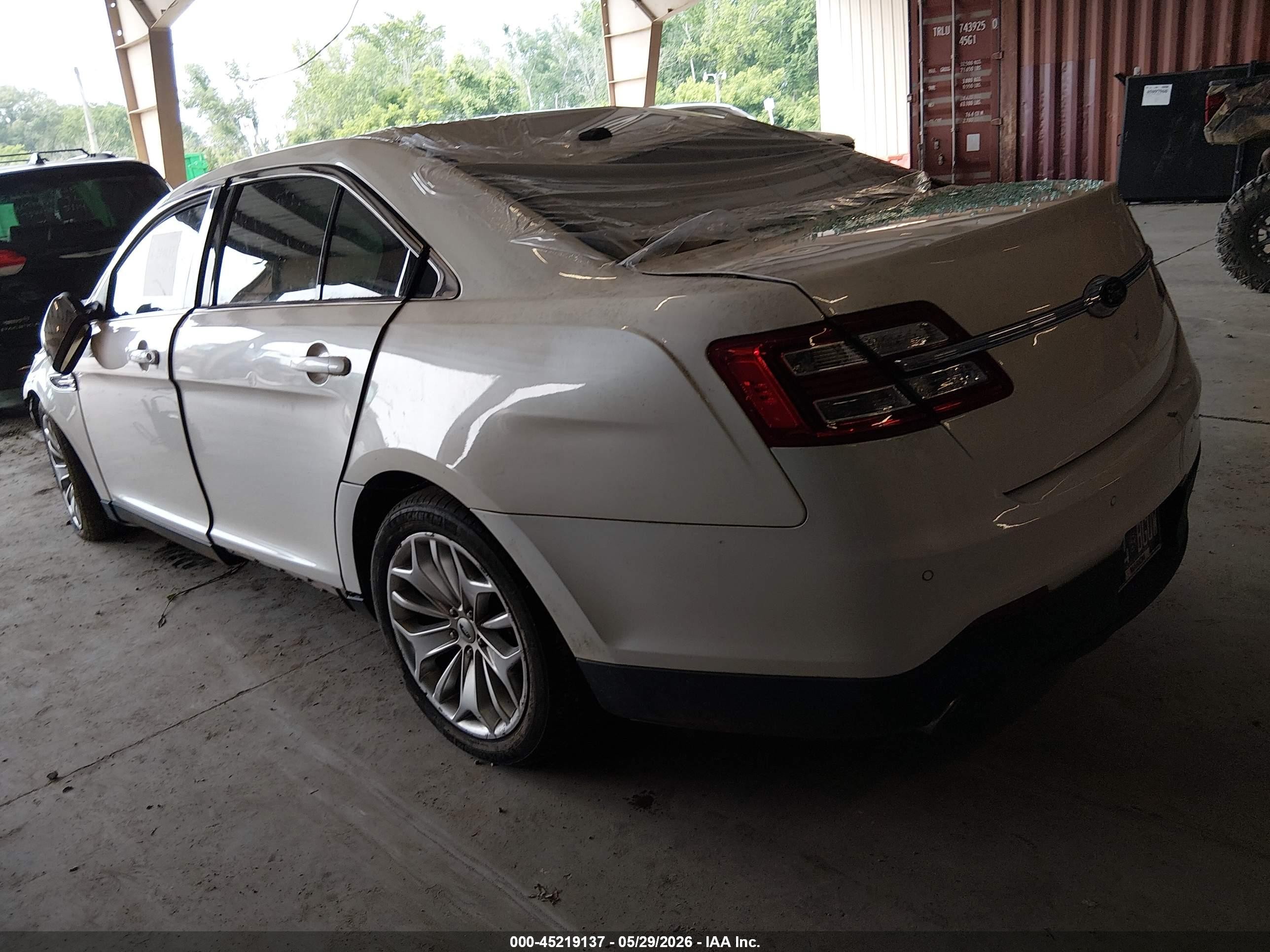 2013 Ford Taurus Limited White vin: 1FAHP2F86DG193457