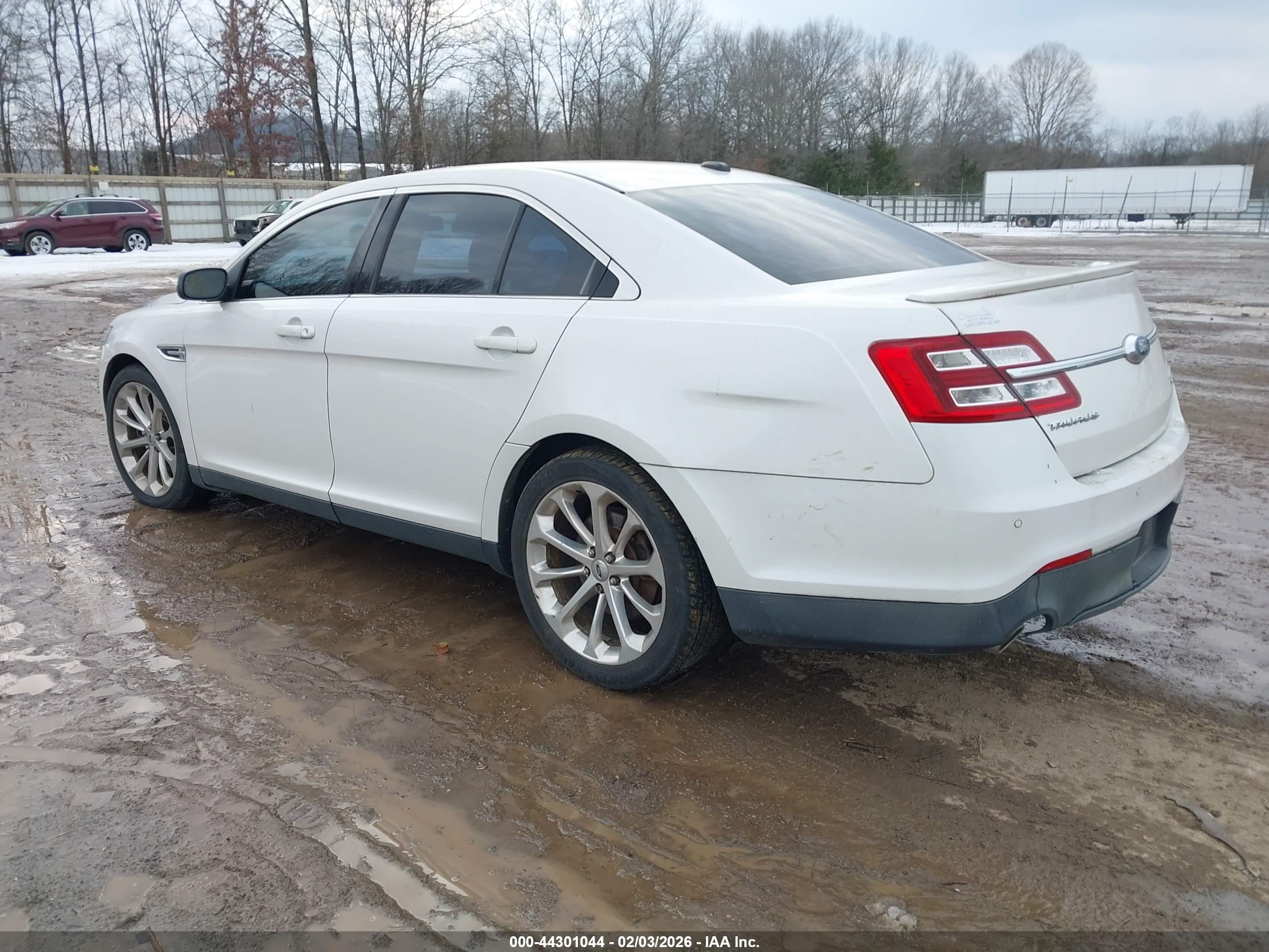 2013 Ford Taurus Limited White vin: 1FAHP2F86DG230216