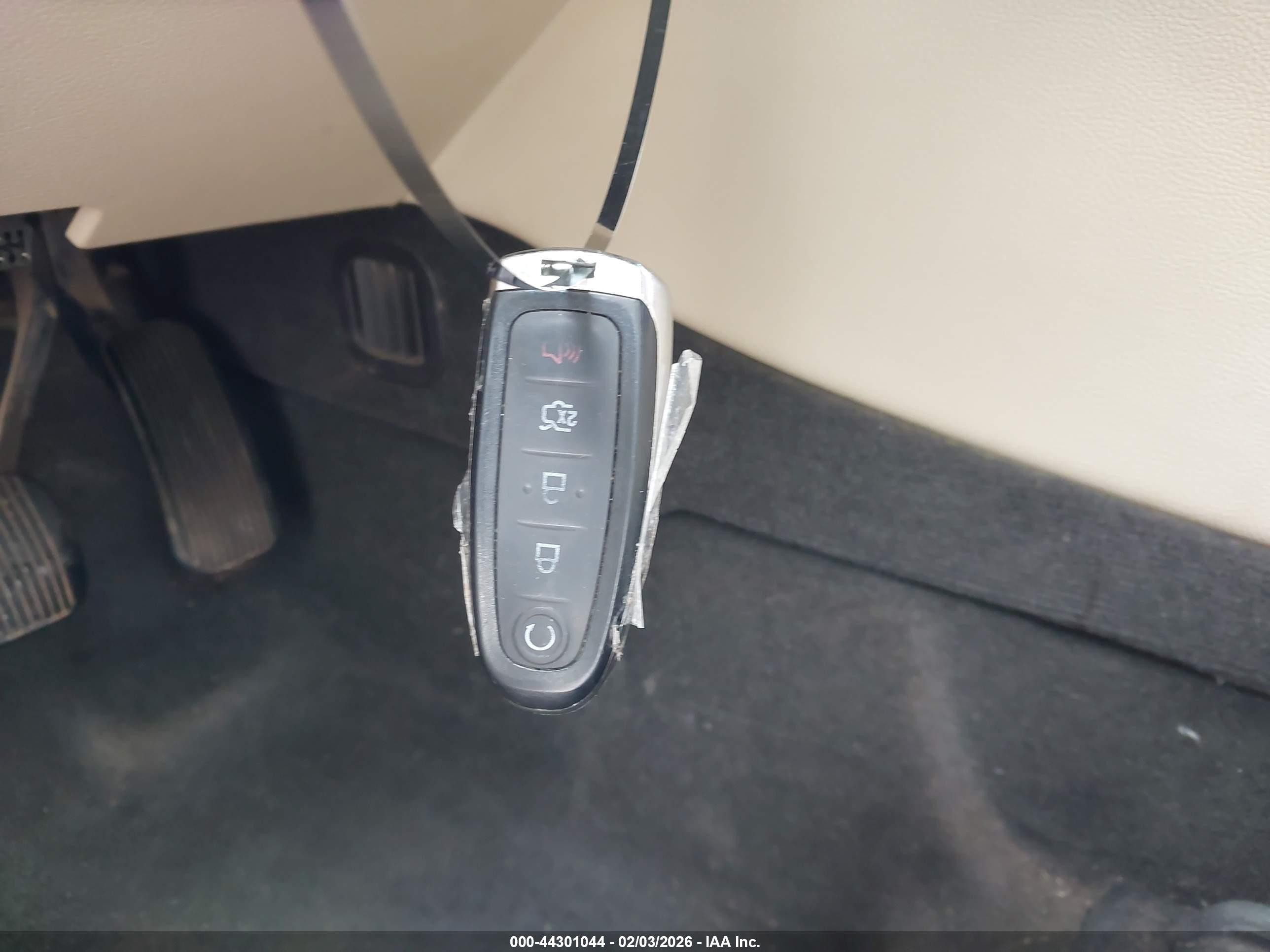 2013 Ford Taurus Limited White vin: 1FAHP2F86DG230216