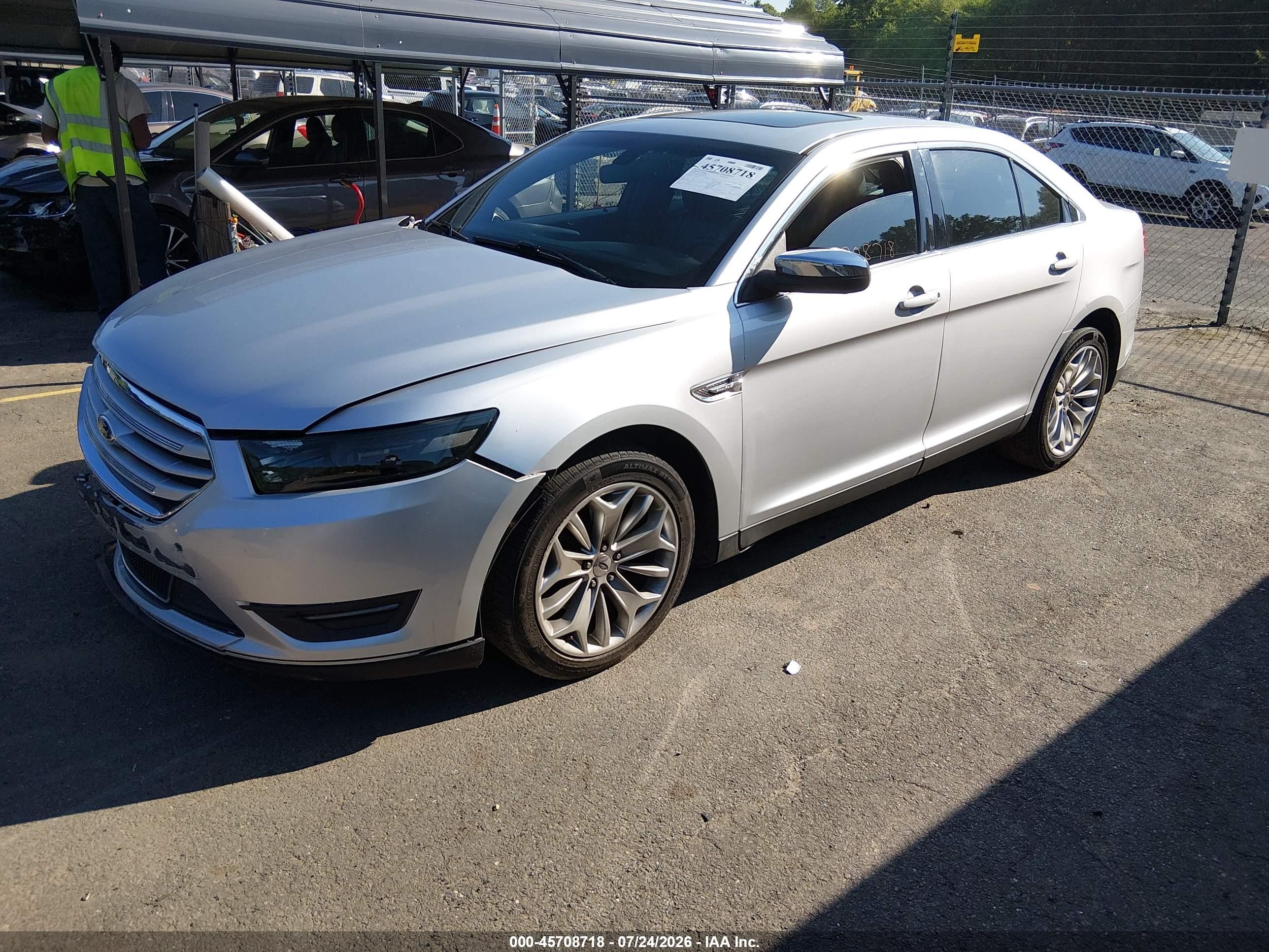 2014 Ford Taurus Limited Серебряный vin: 1FAHP2F86EG106447
