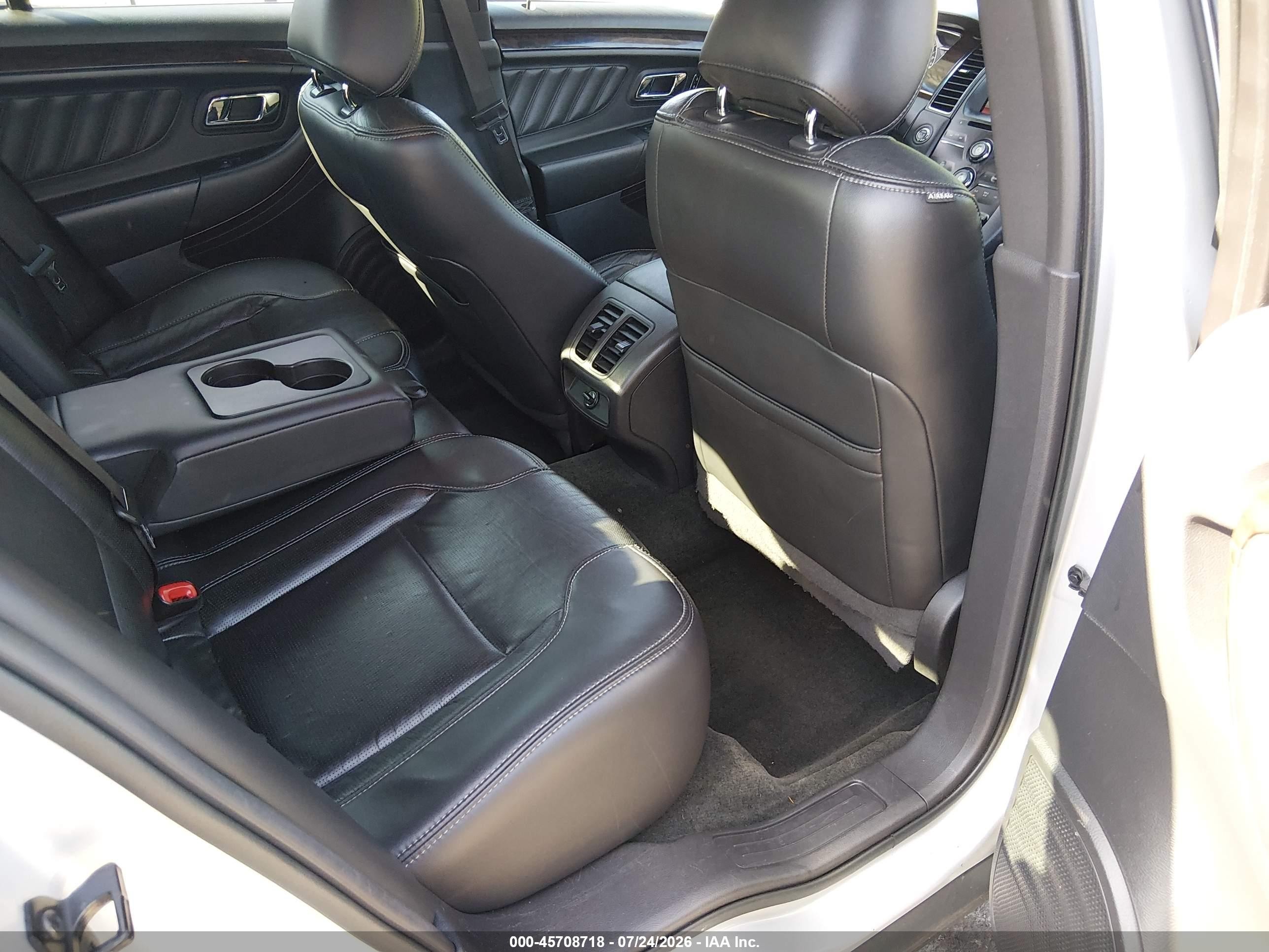 2014 Ford Taurus Limited Серебряный vin: 1FAHP2F86EG106447