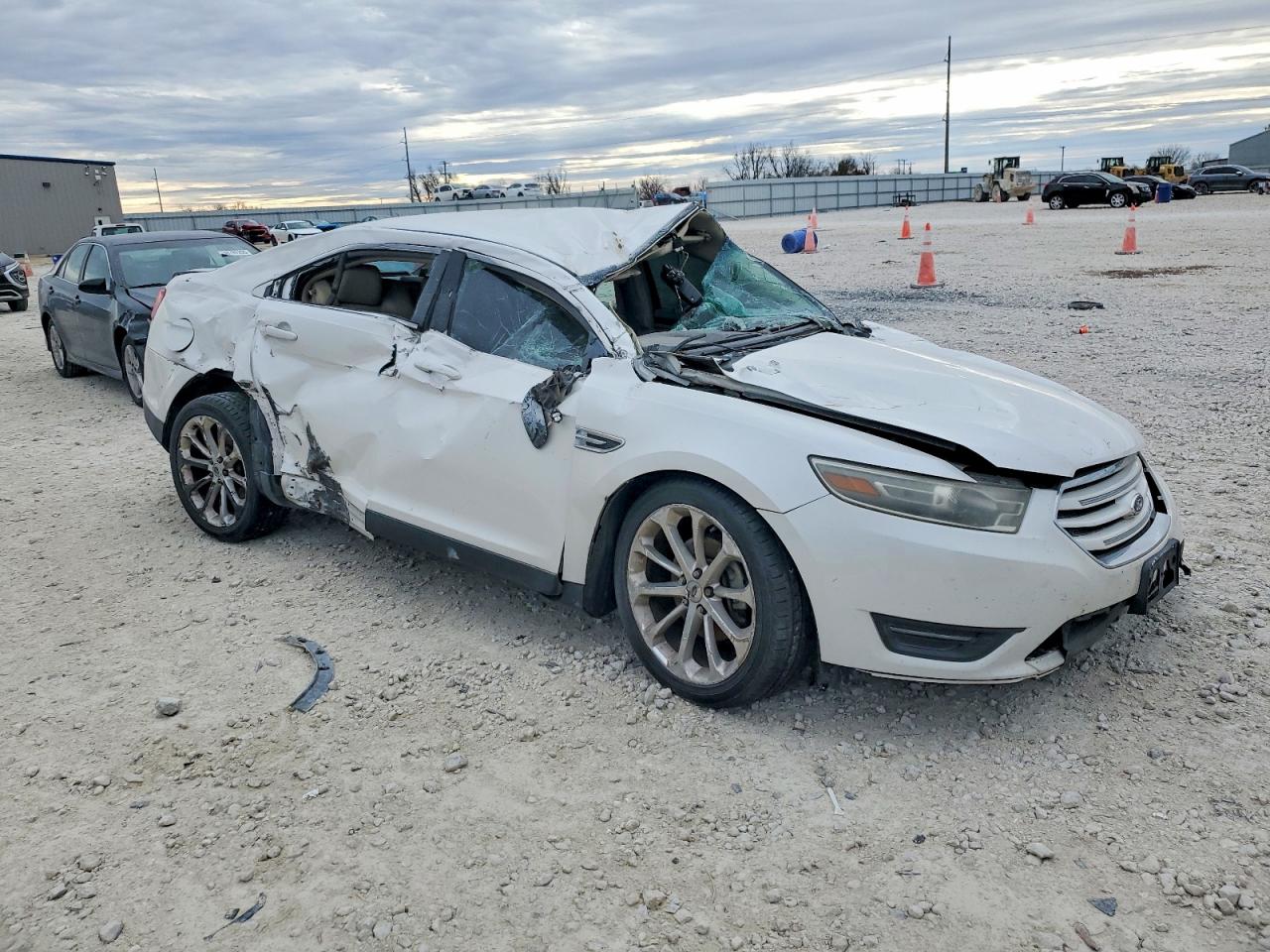 2014 Ford Taurus Limited White vin: 1FAHP2F86EG150190