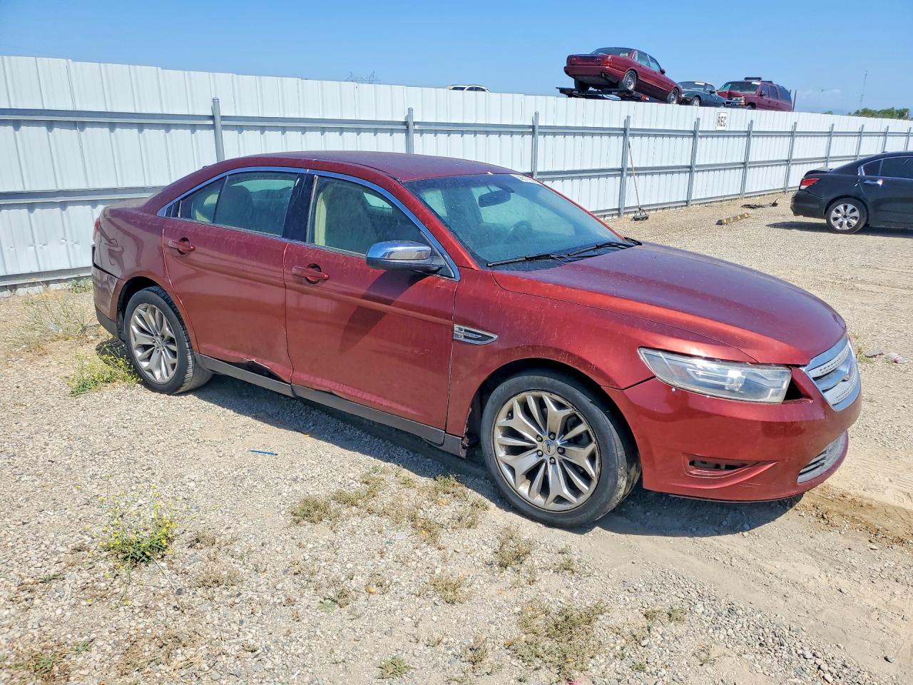 2014 Ford Taurus Limited Красный vin: 1FAHP2F86EG165238