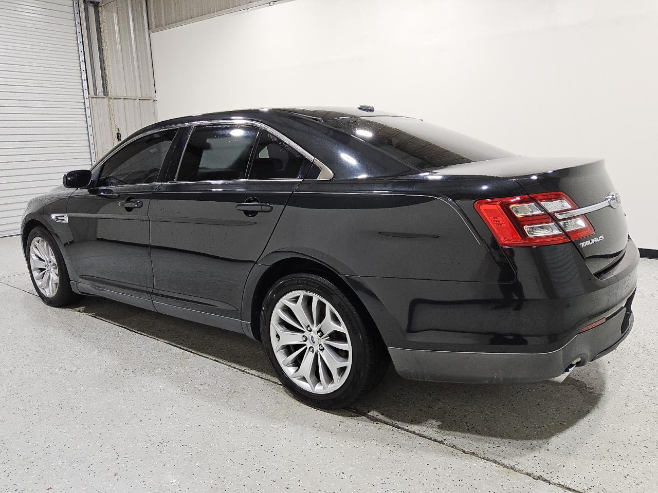 2014 Ford Taurus Limited Черный vin: 1FAHP2F86EG179303