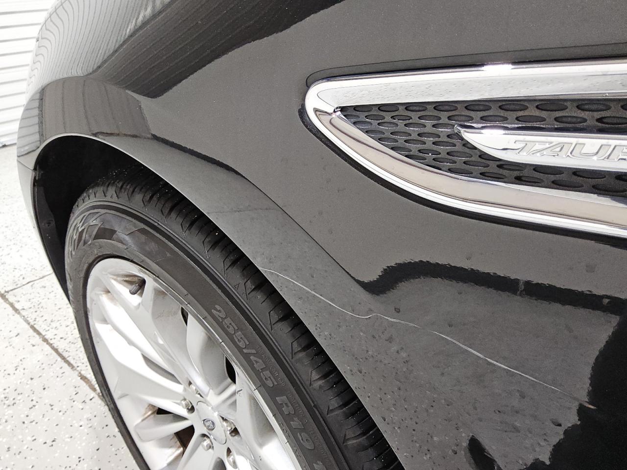 2014 Ford Taurus Limited Черный vin: 1FAHP2F86EG179303 Damage: Left Front Fender, Heavy Scratch, > 12 Inches