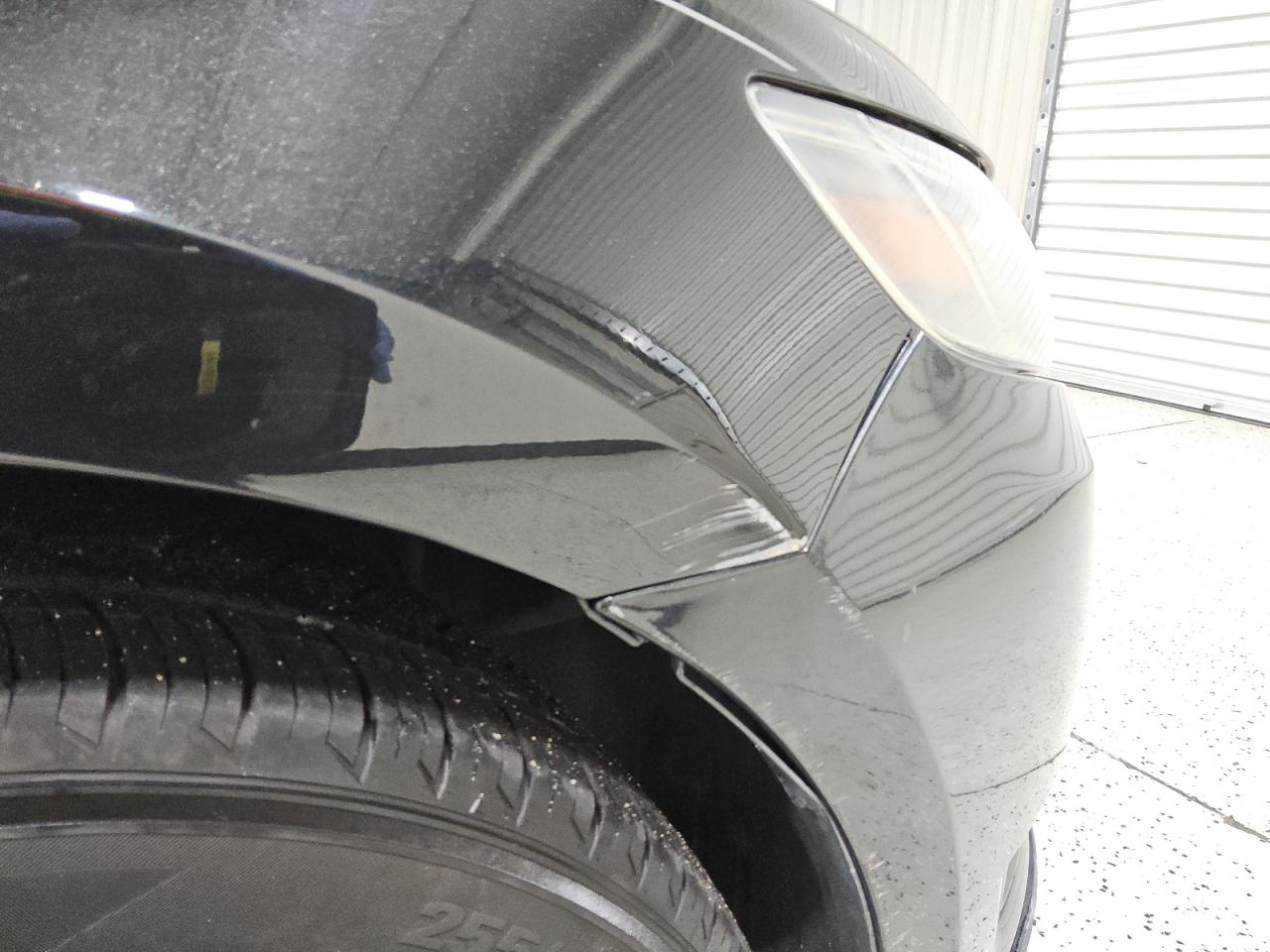 2014 Ford Taurus Limited Черный vin: 1FAHP2F86EG179303 Damage: Right Front Fender, Dent(S) W/ Paint Dmg, 2 To 3 Inches