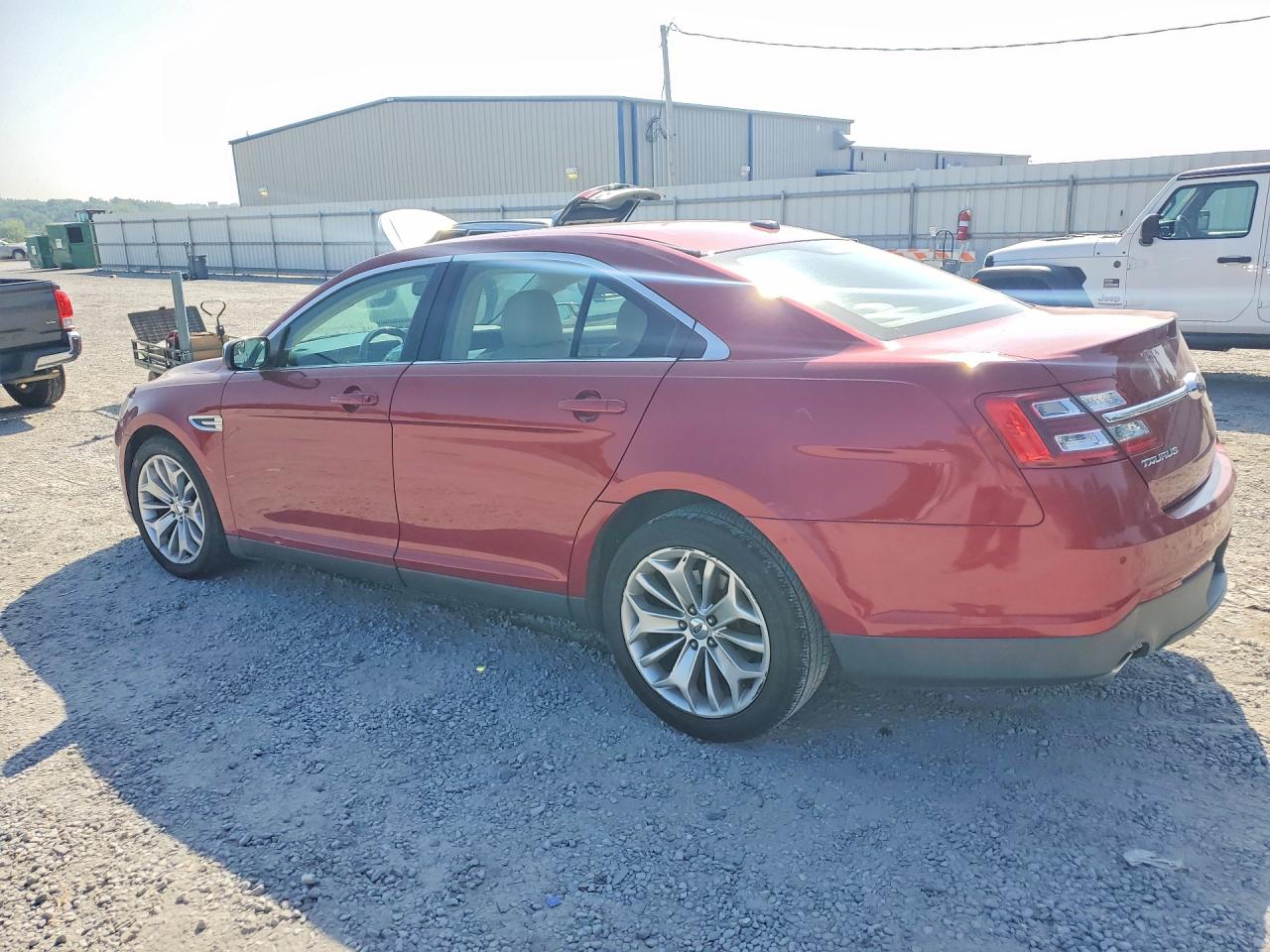 2014 Ford Taurus Limited Red vin: 1FAHP2F86EG183139