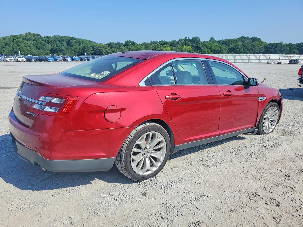 2014 Ford Taurus Limited Red vin: 1FAHP2F86EG183139