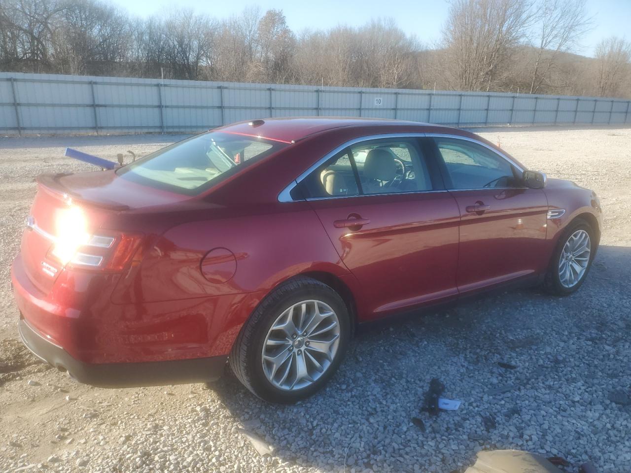 2014 Ford Taurus Limited Burgundy vin: 1FAHP2F86EG185053