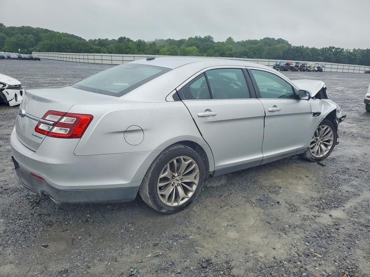 2015 Ford Taurus Limited Silver vin: 1FAHP2F86FG101489