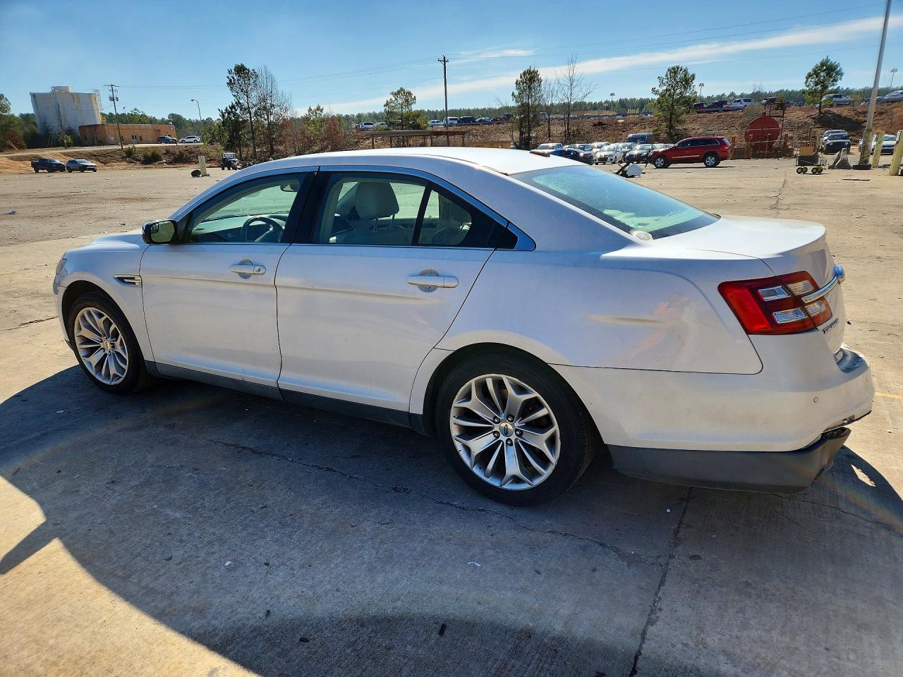 2015 Ford Taurus Limited White vin: 1FAHP2F86FG155035