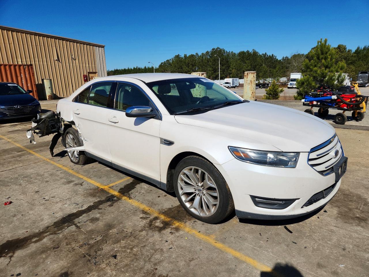 2015 Ford Taurus Limited White vin: 1FAHP2F86FG155035