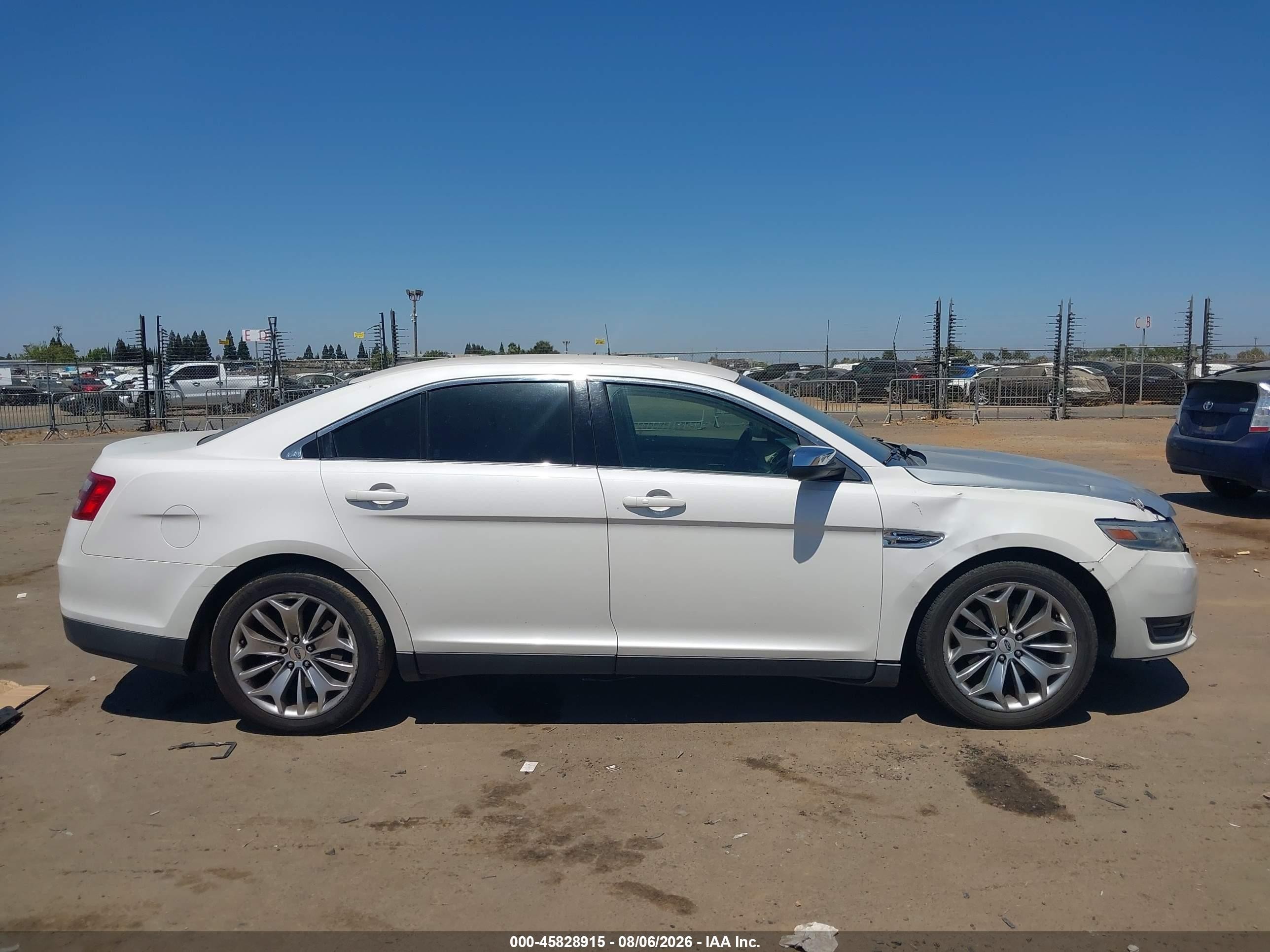 2015 Ford Taurus Limited Белый vin: 1FAHP2F86FG165600