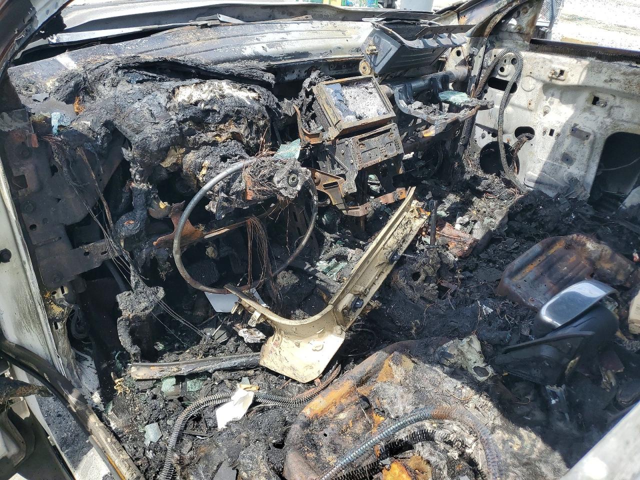 2015 Ford Taurus Limited Burn vin: 1FAHP2F86FG168853